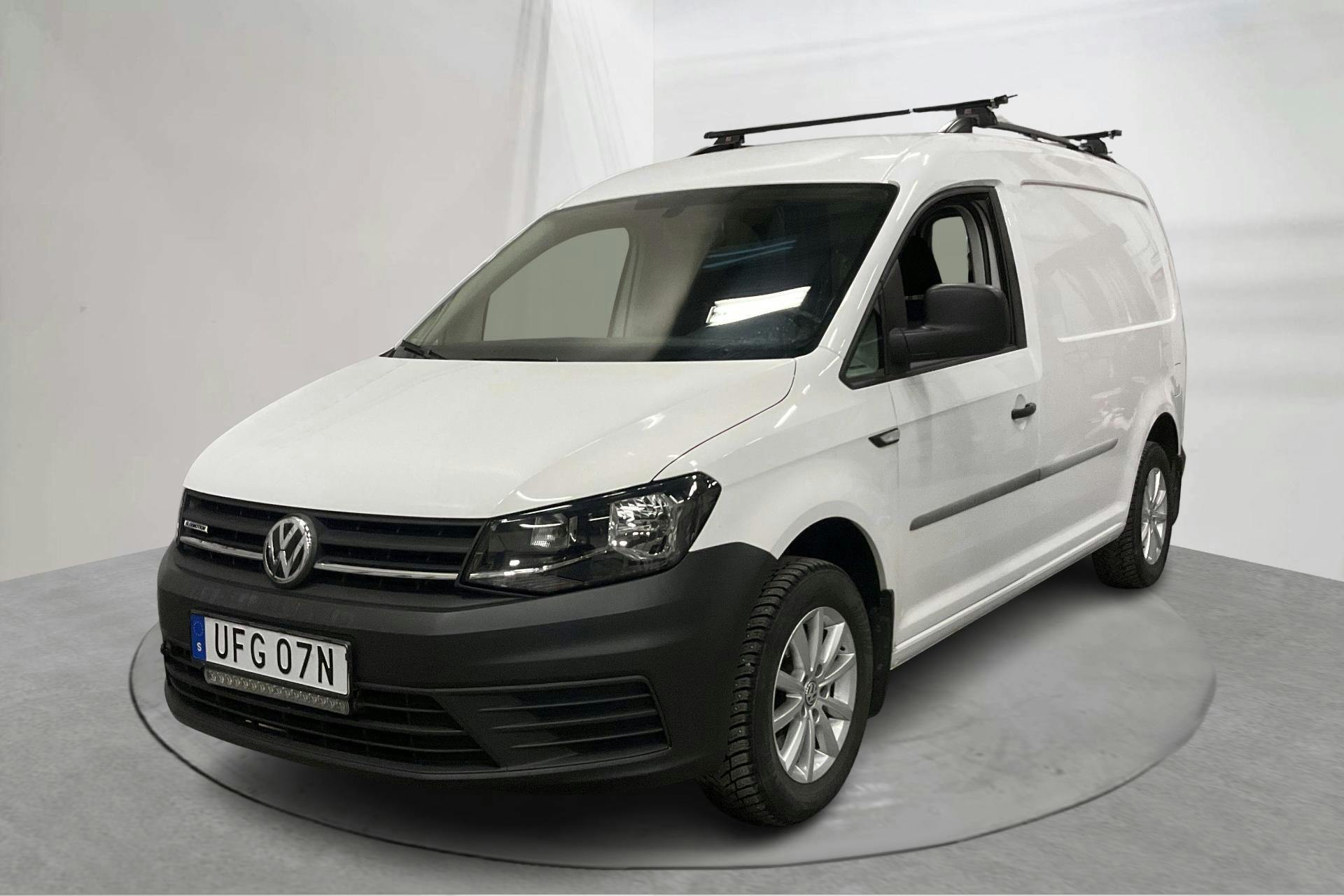 Presentationsfoto 1 av 15: VW Caddy 1.4 TGI Maxi Skåp (110hk) - 5 199 mil - Manuell - vit - 2020