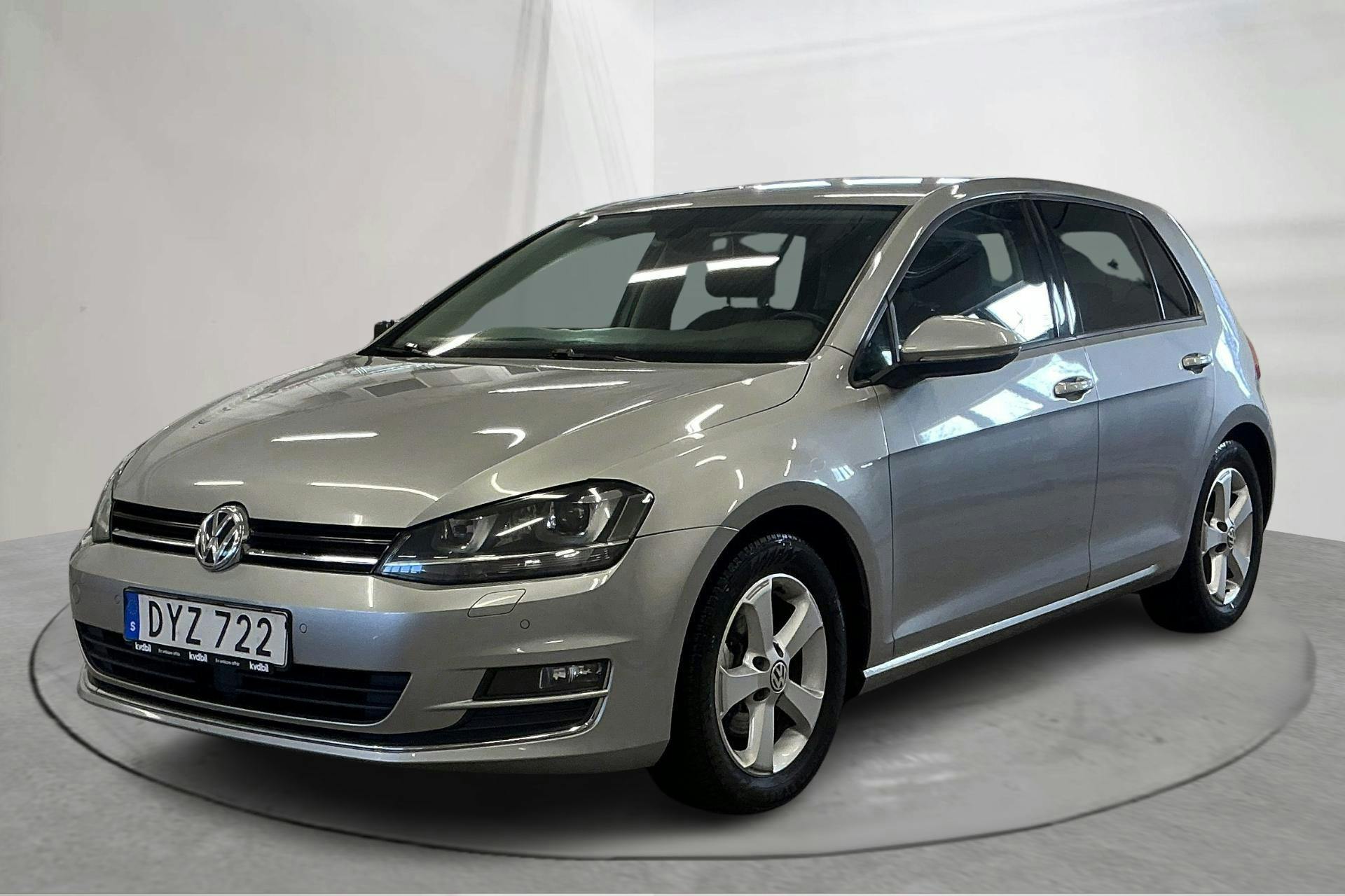 Presentationsfoto 1 av 13: VW Golf VII 1.4 TSI 5dr (140hk) - 15 422 mil - Automat - silver - 2015