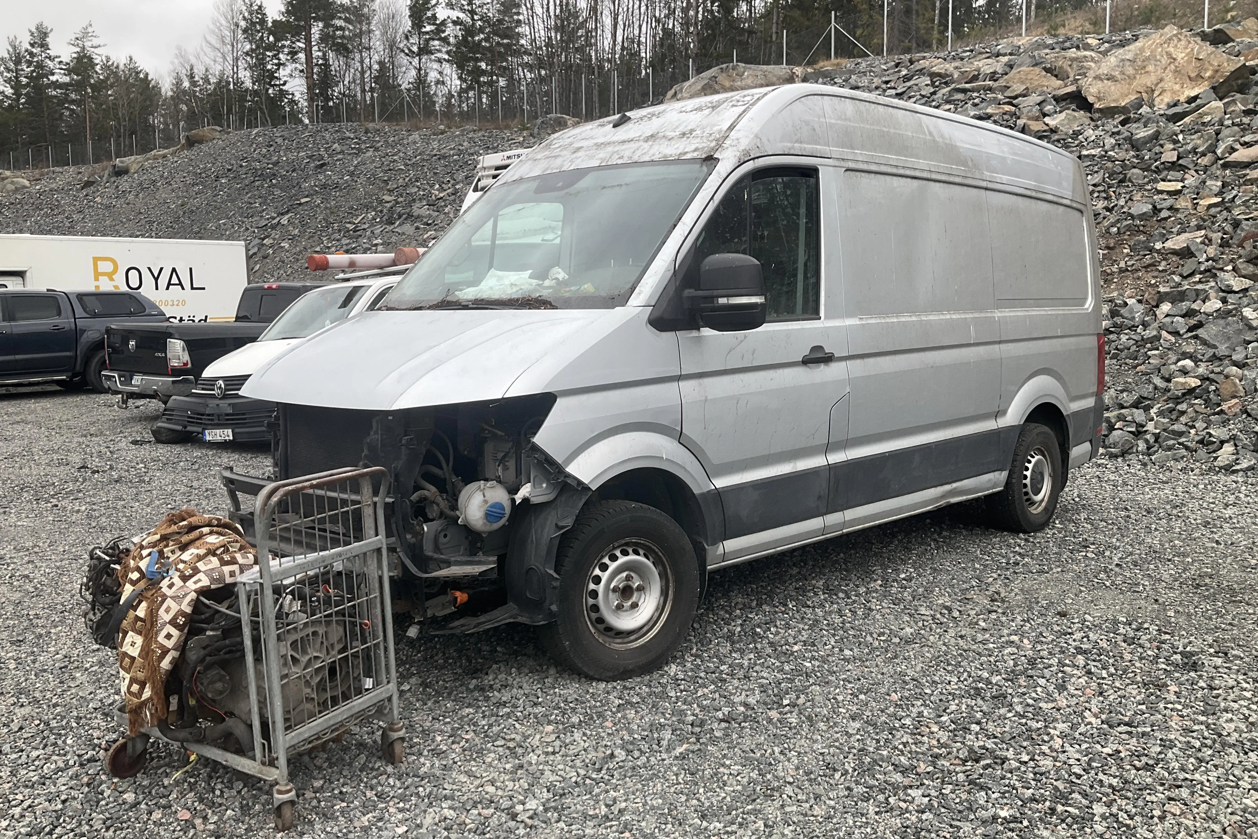 Presentation photo 1 of 11: VW Crafter 35 2.0 TDI Skåp (177hk) - 0 km - Manual - silver - 2017
