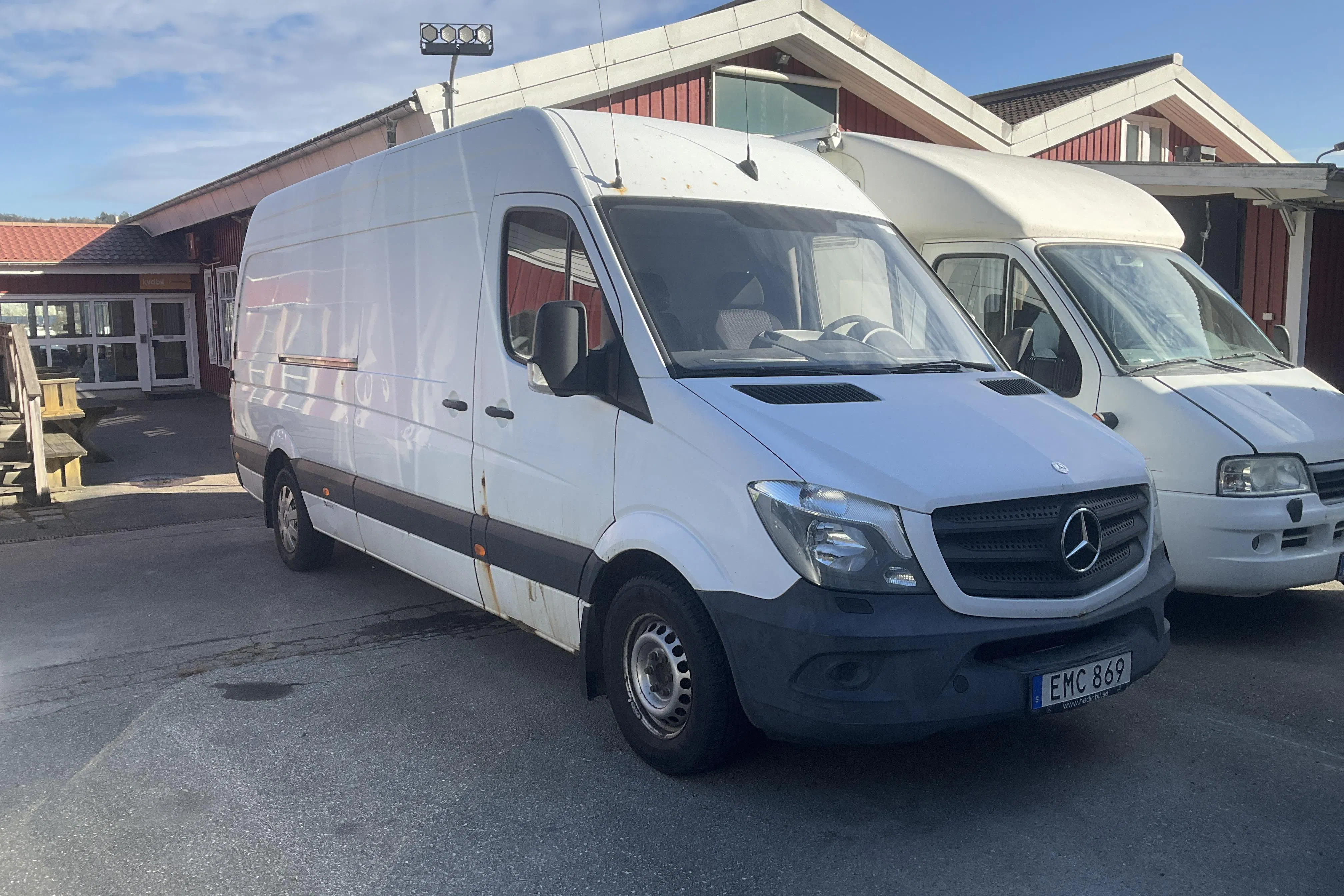 Presentation photo 1 of 11: Mercedes Sprinter 310 (95hk) - 184 070 km - Automatic - white - 2014