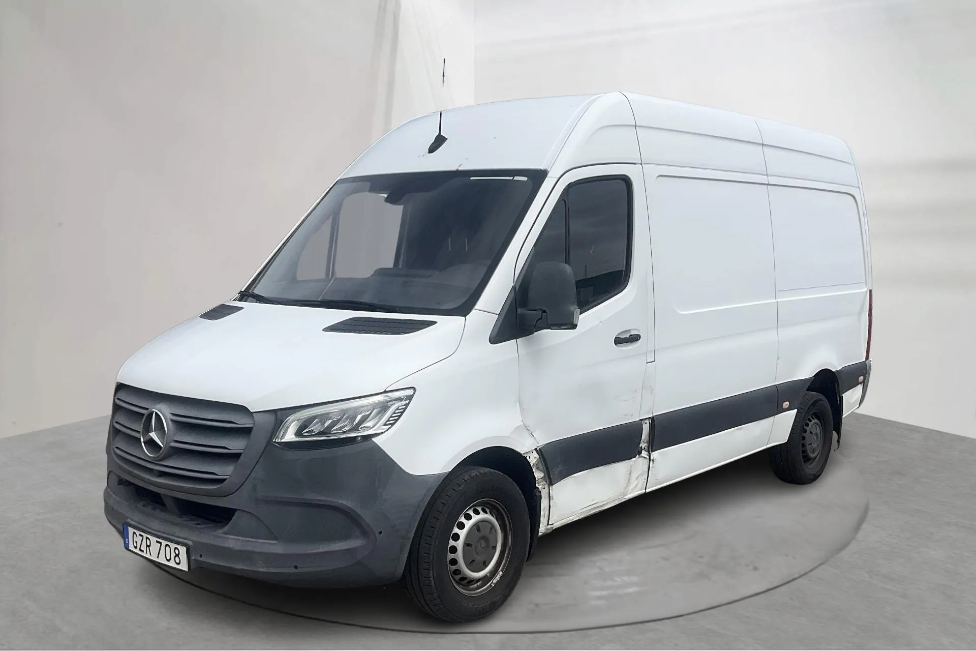 Presentation photo 1 of 11: MERCEDES Sprinter 316 CDI Skåp RWD (163hk) - 223 510 km - Automatic - white - 2018