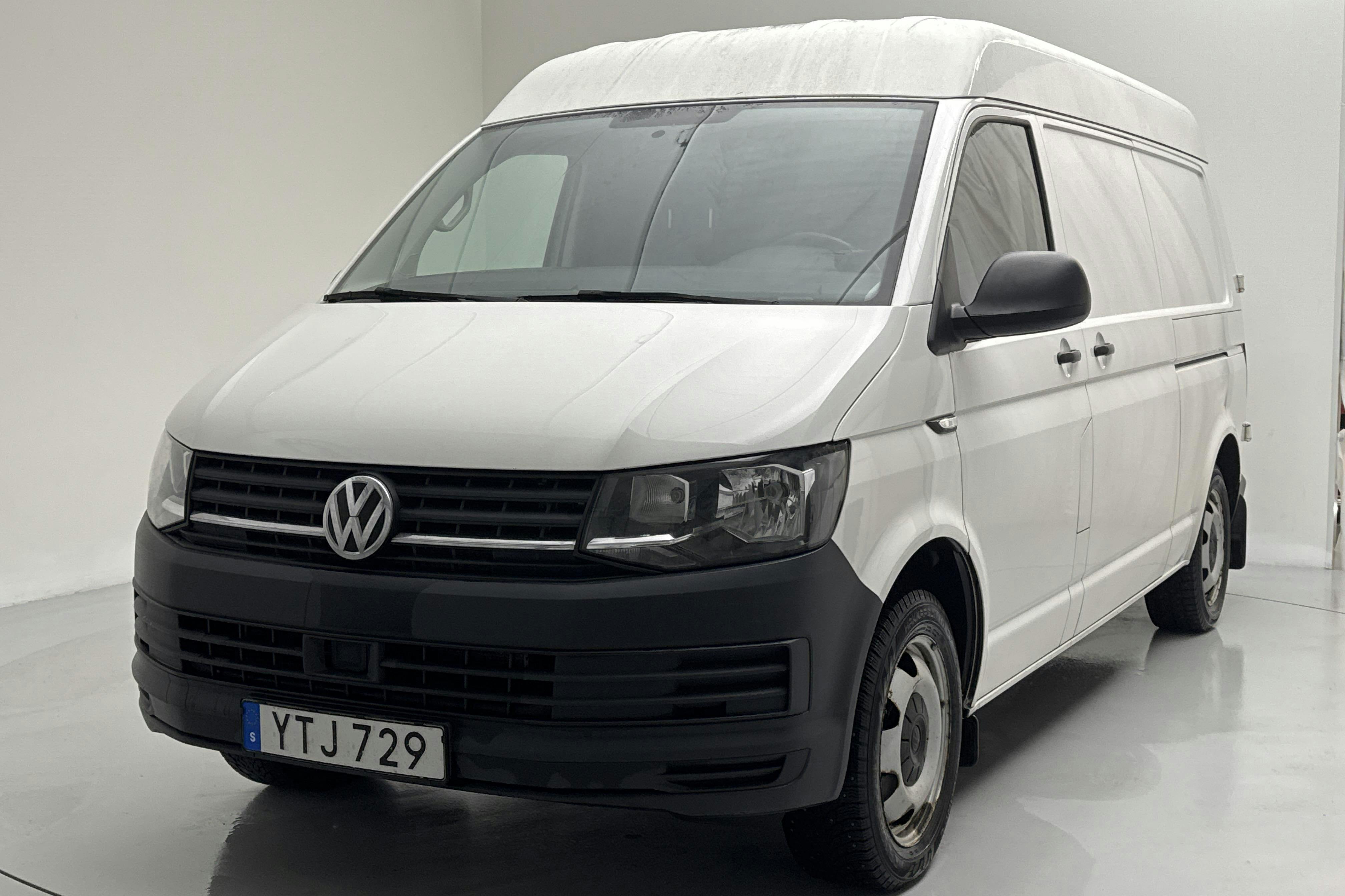 Esitlusfoto 1 aadressil 14: VW Transporter T6 2.0 TDI BMT Skåp (150hk) - 203 420 km - Automaatne - valge - 2018
