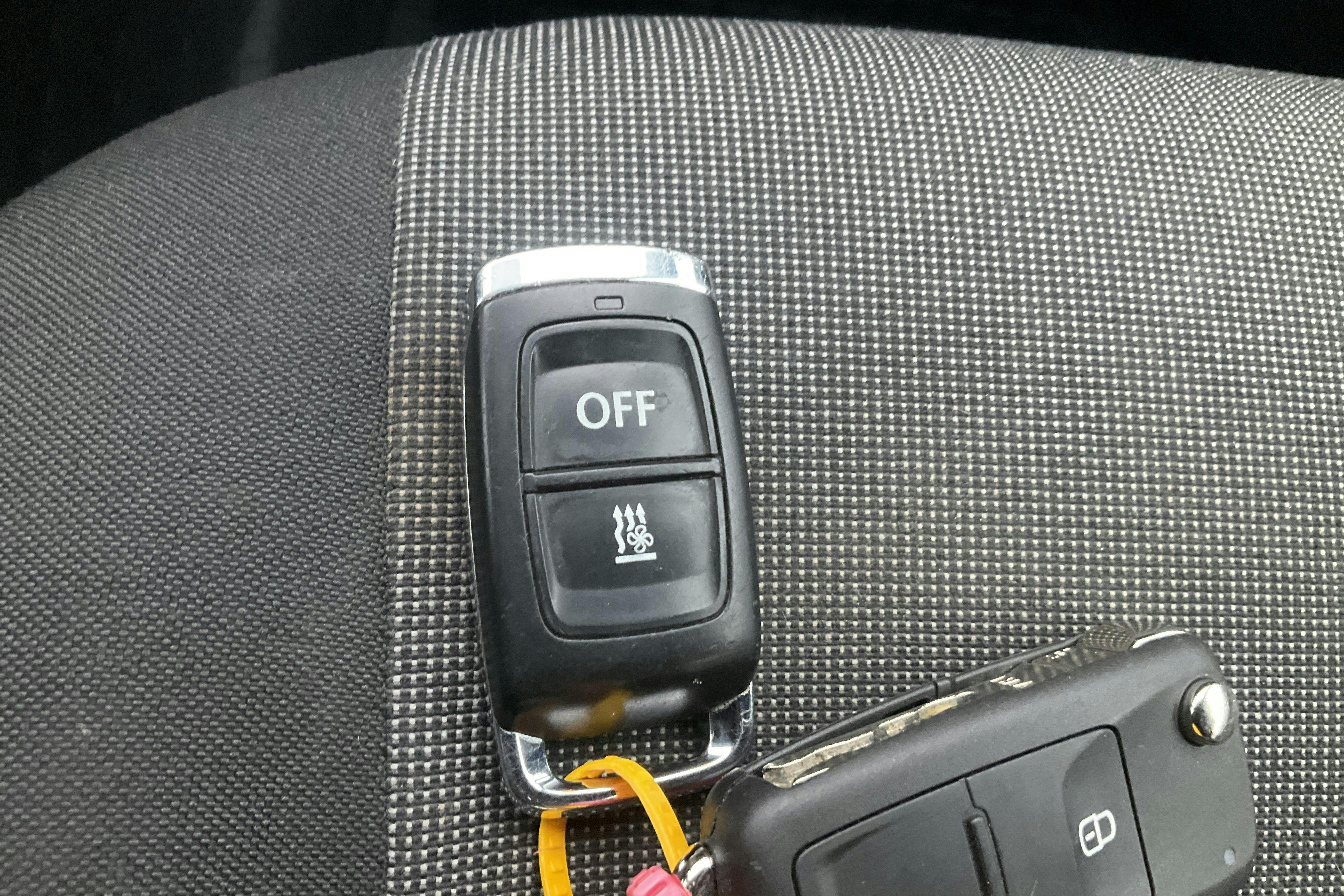 Esitlusfoto 14 aadressil 14: VW Transporter T6 2.0 TDI BMT Skåp (150hk) - 203 420 km - Automaatne - valge - 2018