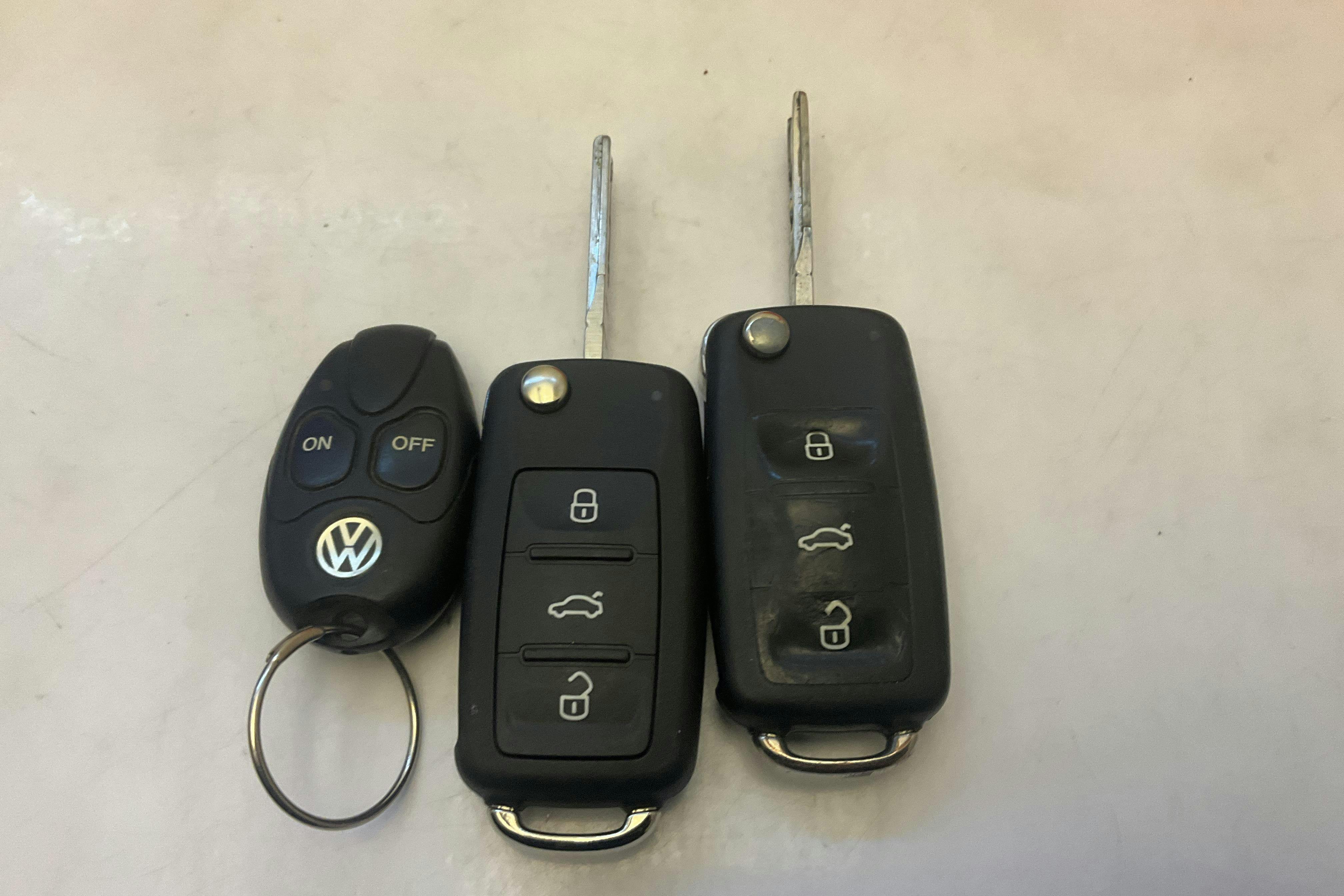 Presentationsfoto 14 av 14: VW Caddy 2.0 TDI Skåp (102hk) - 12 421 mil - Automat - vit - 2017