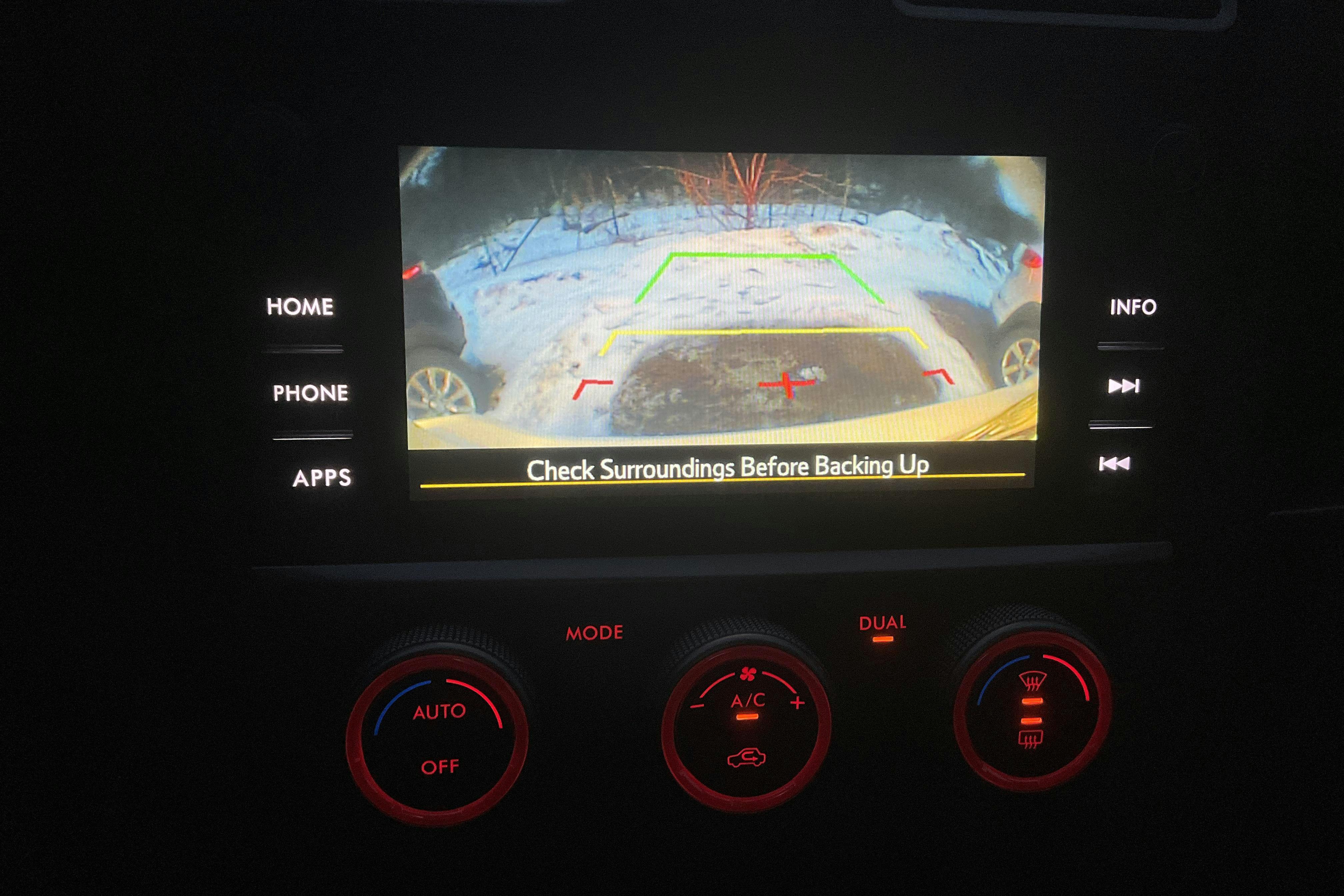 Presentation photo 11 of 11: Subaru XV 2.0D (147hk) - 184 840 km - Manual - white - 2016