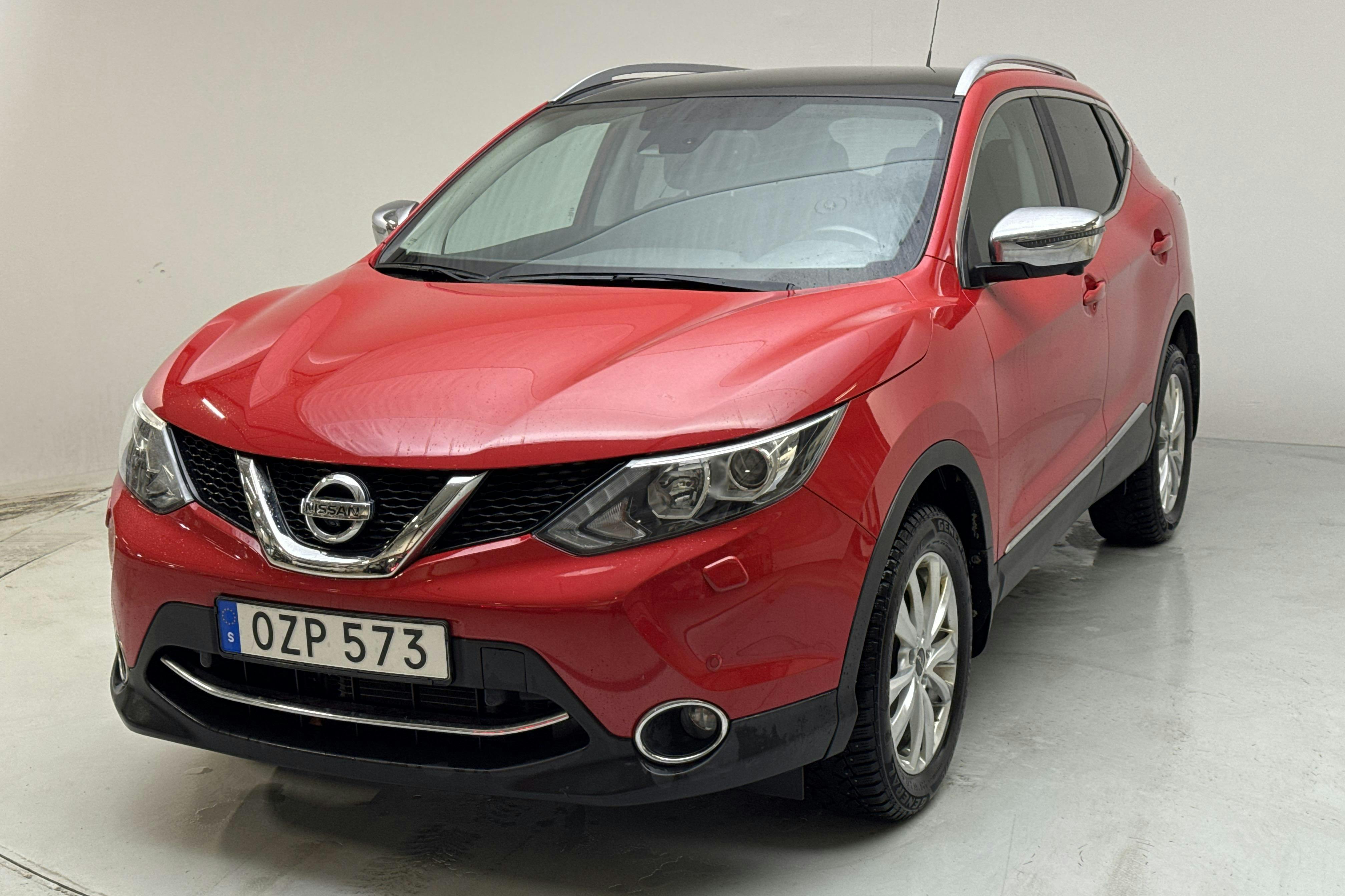 Præsentationsfoto 1 af 17: Nissan Qashqai 1.2 (115hk) - 88 520 kilometer - Salgsautomat - Rød farve - 2016