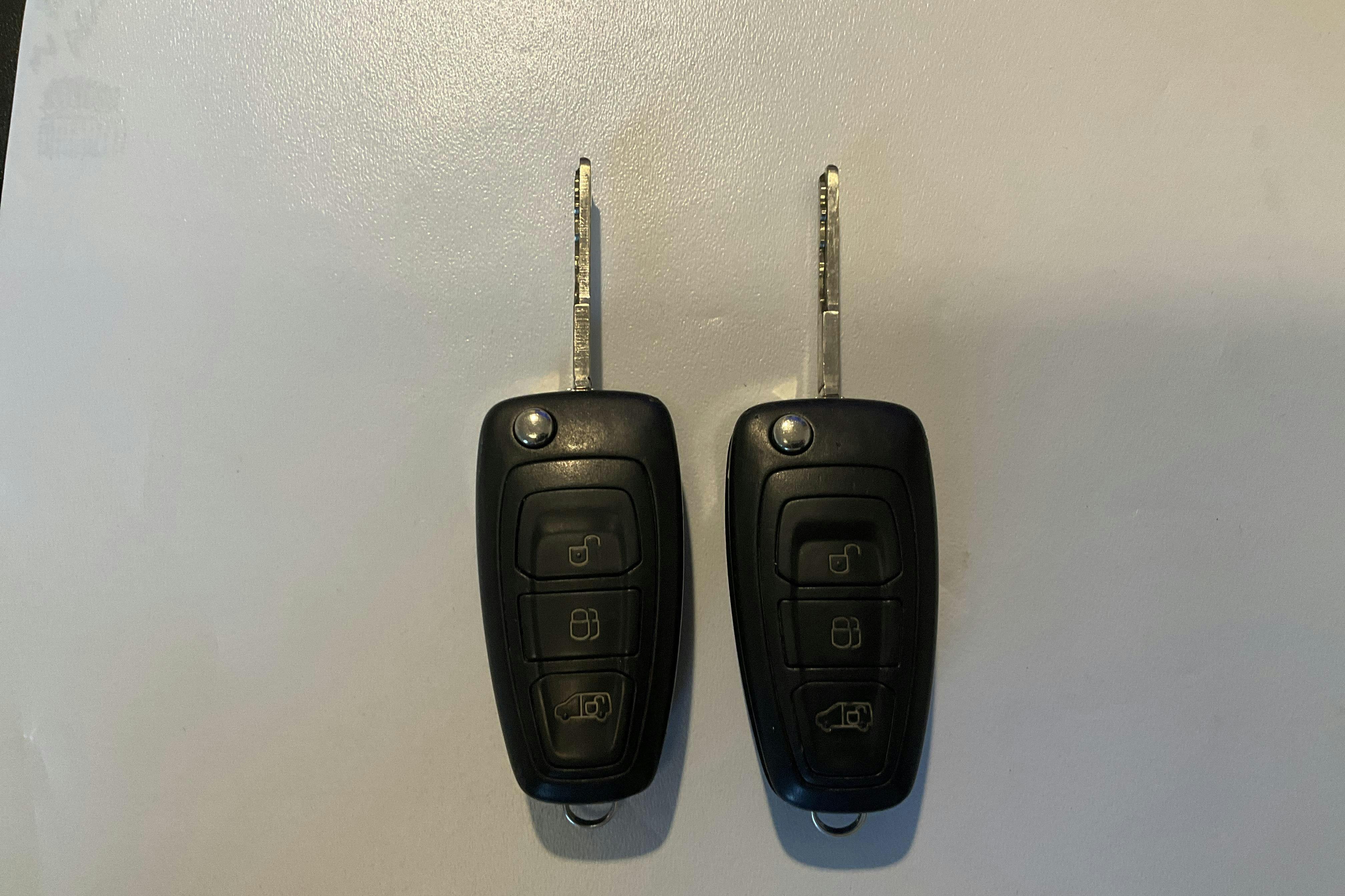 Presentationsfoto 13 av 13: Ford Transit Connect 1.6 TDCi (95hk) - 16 153 mil - Manuell - vit - 2016