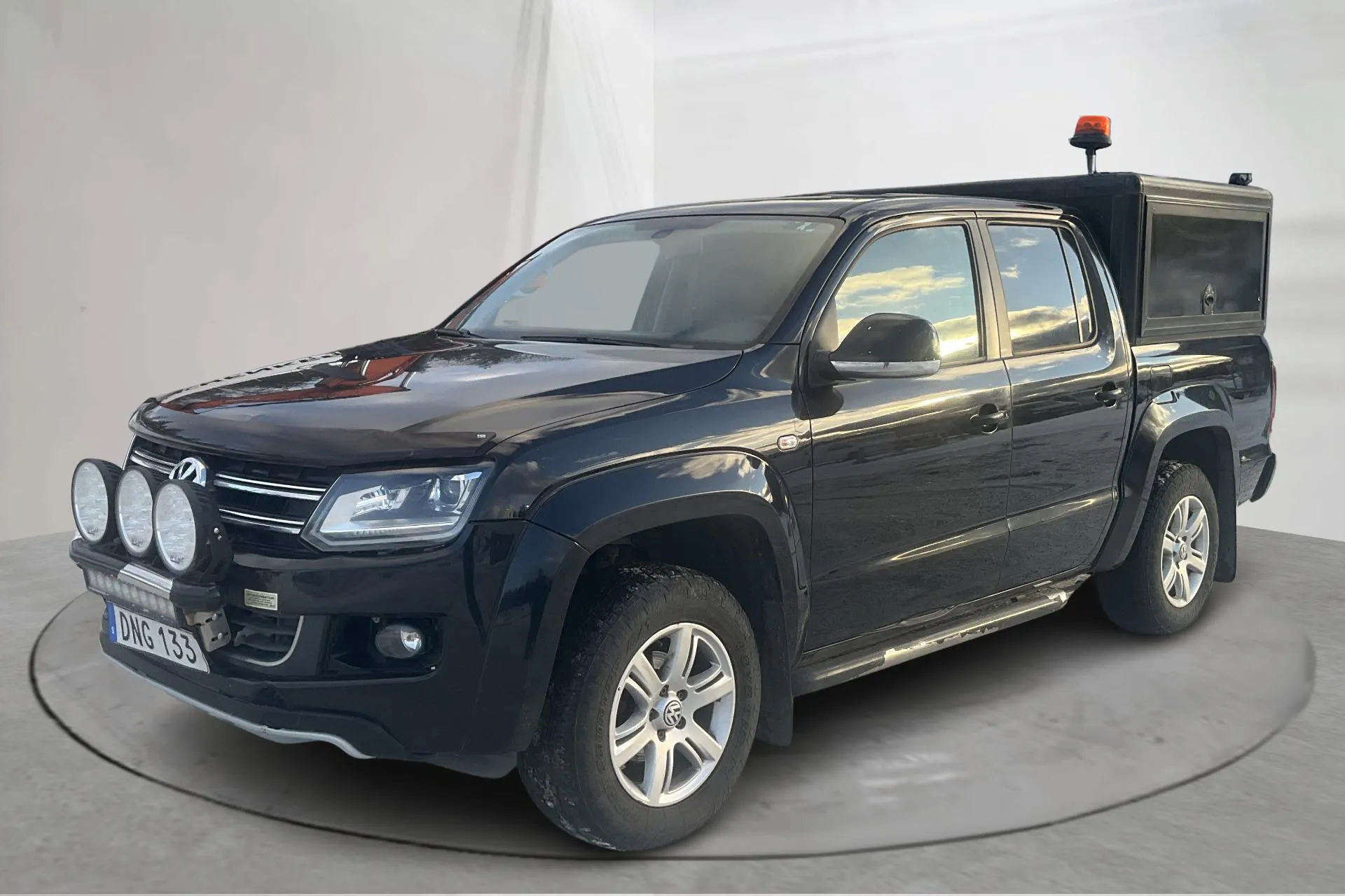 Presentation photo 1 of 14: VW Amarok 2.0 TDI 4motion (180hk) - 222 240 km - Automatic - black - 2015