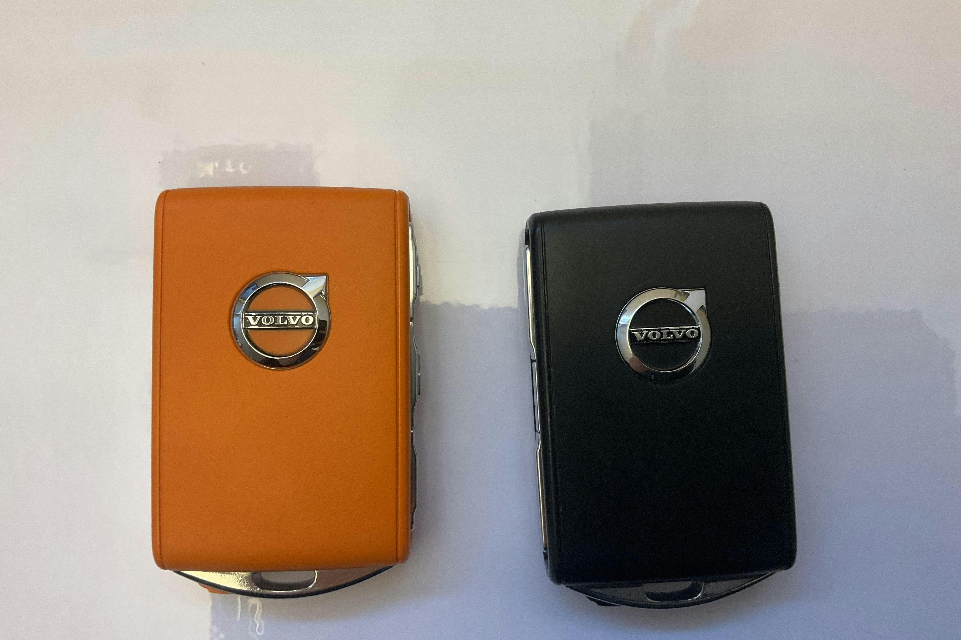 Präsentationsfoto 20 von 20: Volvo V90 T6 AWD Recharge (350hk) - 64 120 Kilometer - Verkaufsautomat - grau - 2023