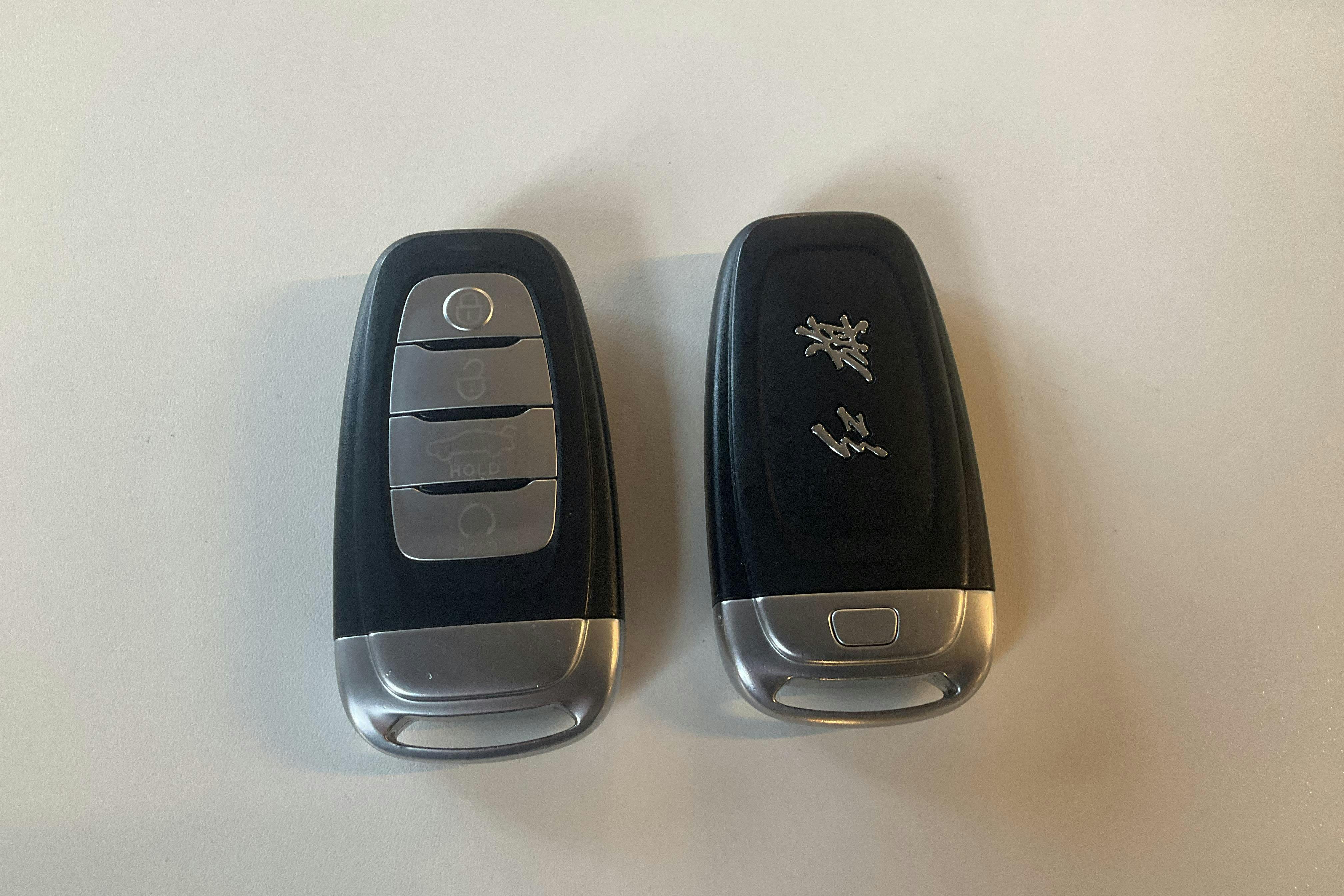 Zdjęcie prezentacyjne 20 z 20: Hongqi E-HS9 99kWh (435hk) - 31 510 km - Automatyczna - szary - 2023