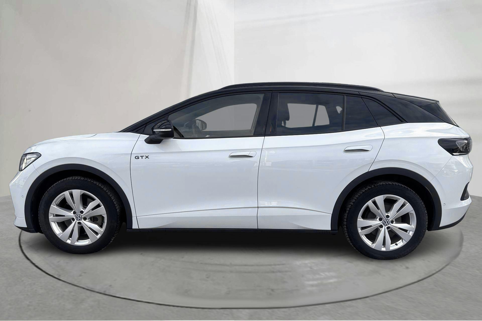 Presentationsfoto 2 av 18: VW ID.4 GTX 77kWh AWD (299hk) - 7 522 mil - Automat - vit - 2023