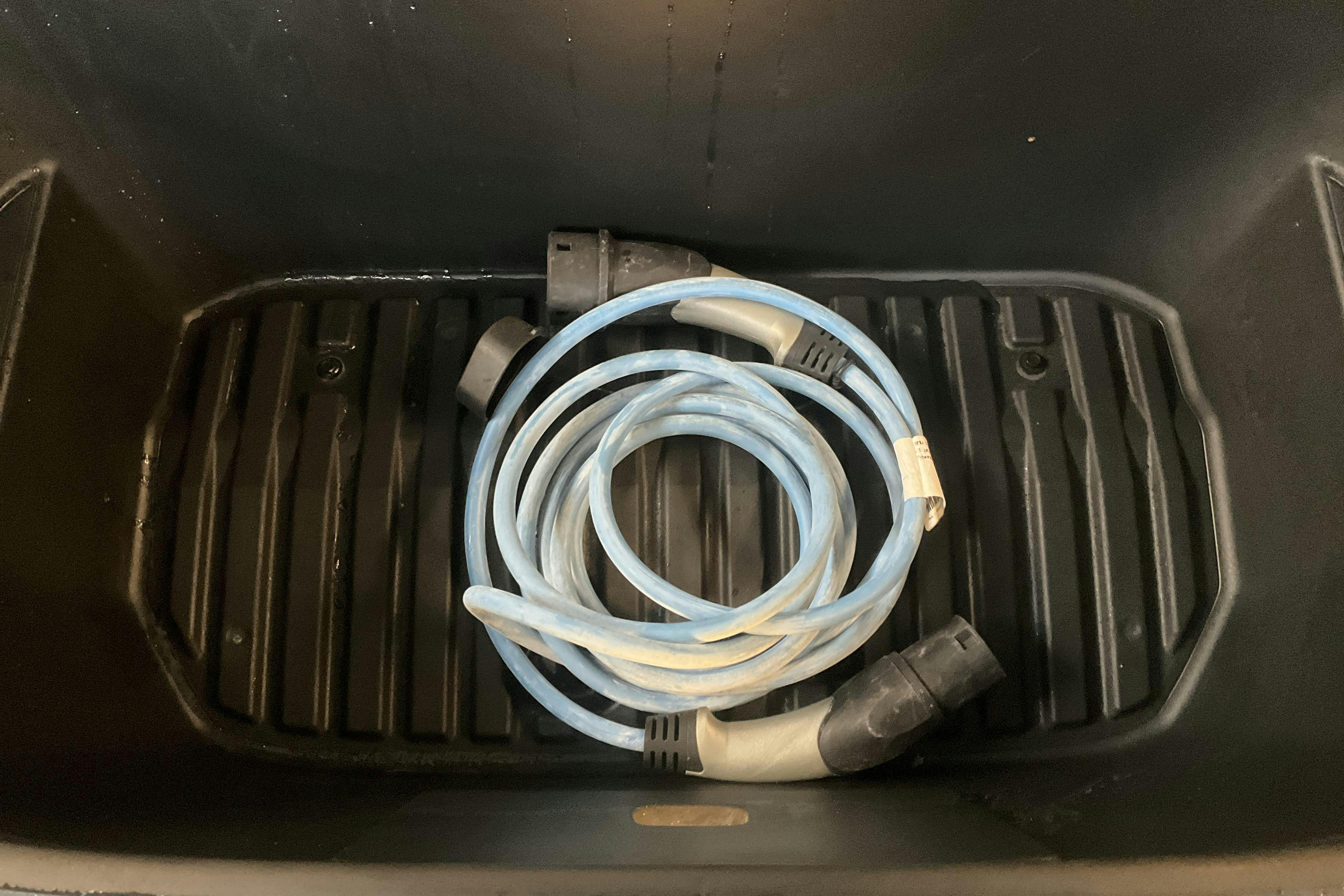 Presentation photo 20 of 20: Tesla Model Y Long Range Dual Motor AWD - 112 330 km - Automatic - black - 2023