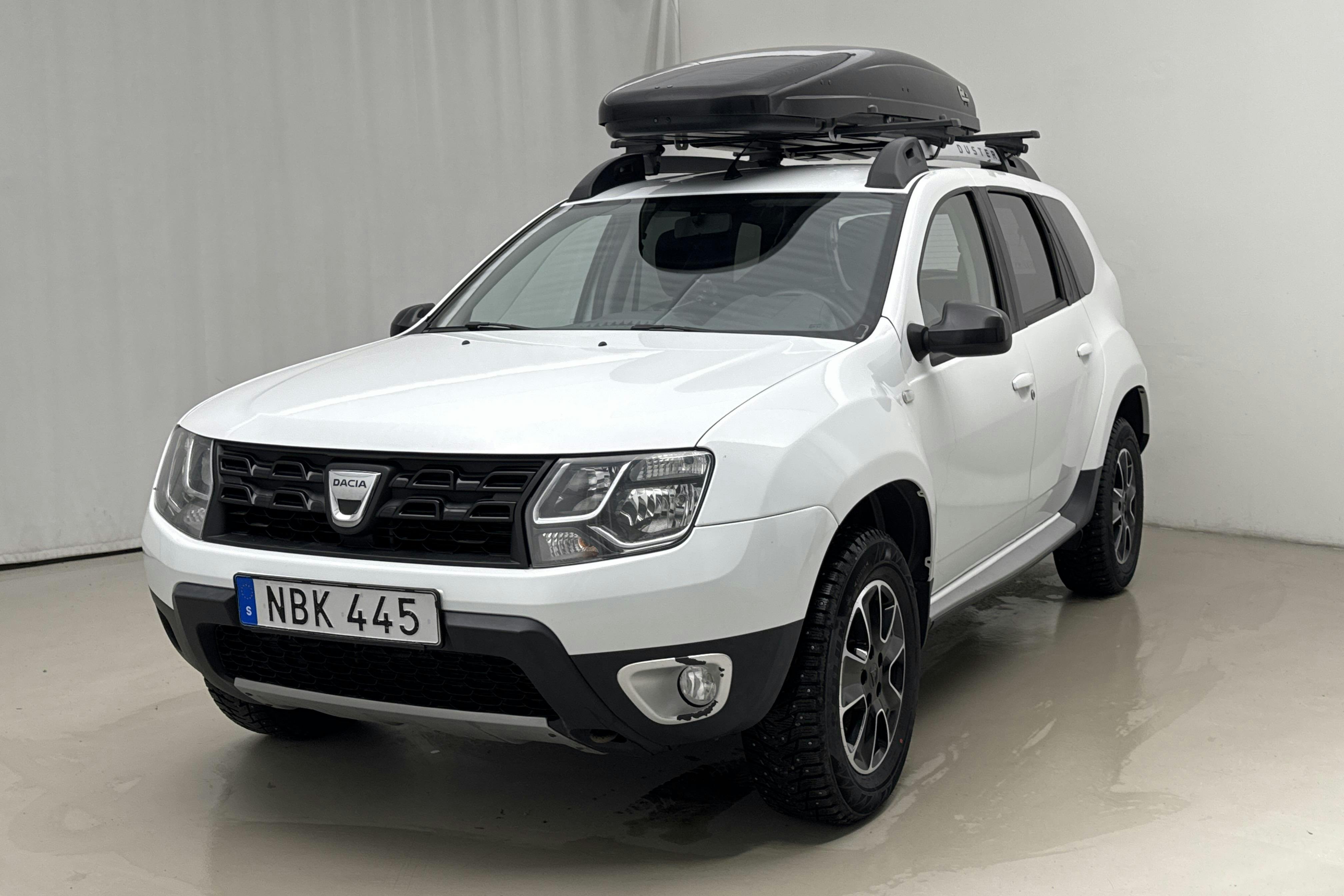 Presentationsfoto 1 av 14: Dacia Duster 1.5 dCi 4x4 (109hk) - 15 311 mil - Manuell - vit - 2017