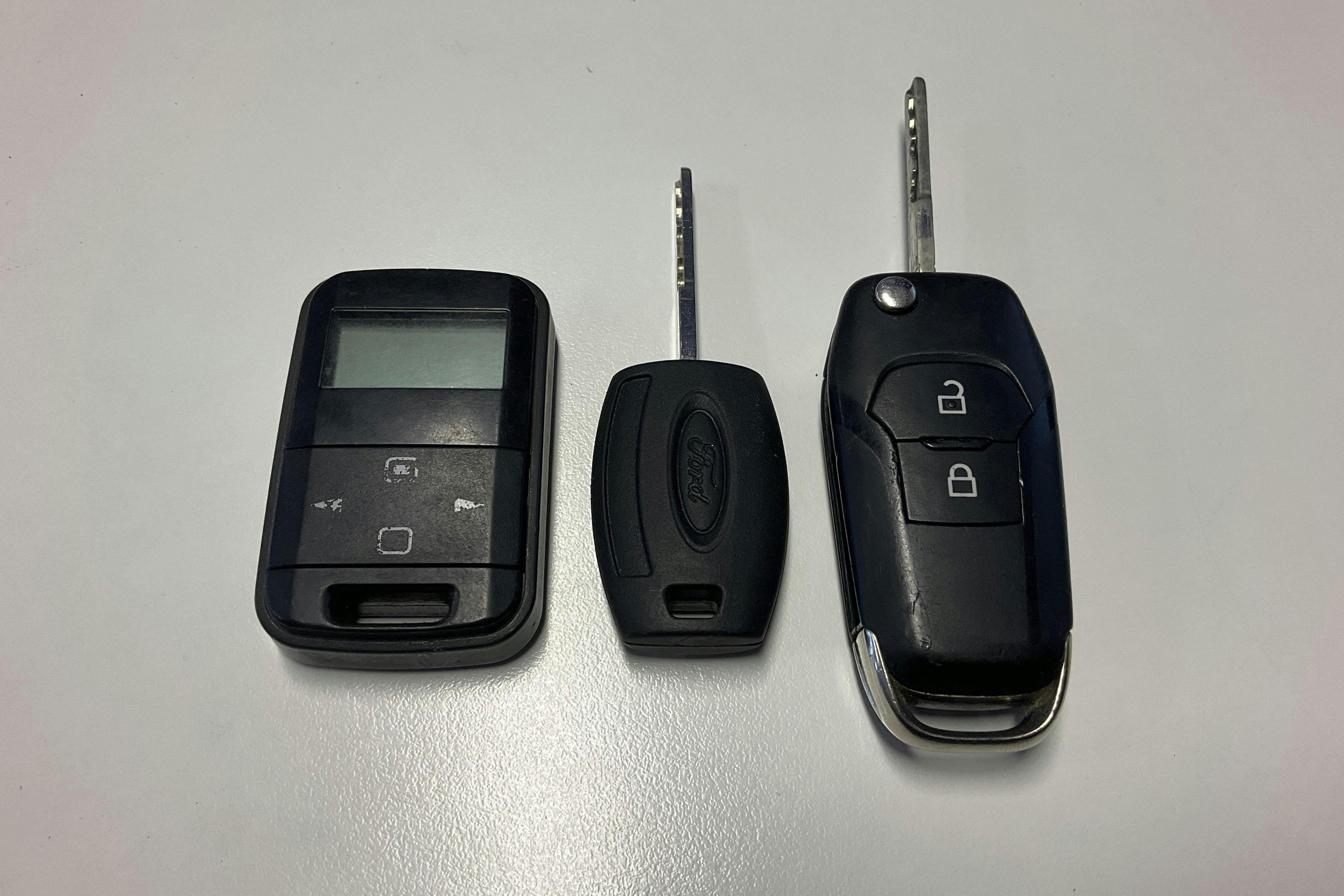 Præsentationsfoto 12 af 12: Ford Ranger 2.2 TDCi 4WD (160hk) - 191 950 kilometer - Manuel - Hvid - 2016