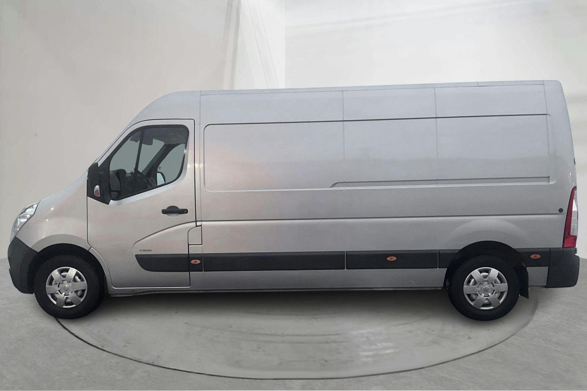 Presentationsfoto 2 av 19: Opel Movano 2.3 CDTI 2WD Skåp (125hk) - 18 934 mil - Manuell - grå - 2015