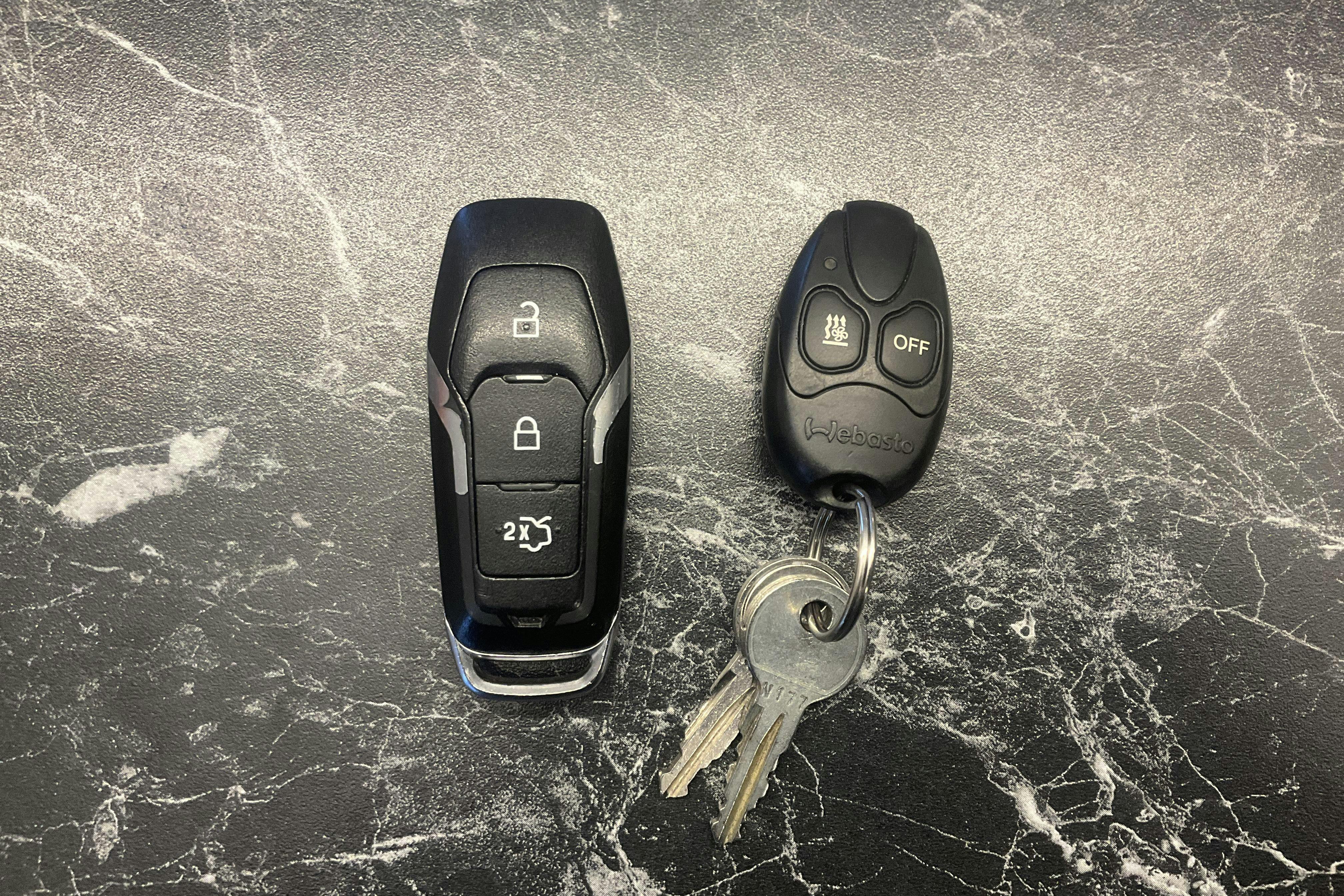 Präsentationsfoto 16 von 16: Ford S-MAX 2.0 TDCi AWD (180hk) - 147 150 Kilometer - Verkaufsautomat - grau - 2016