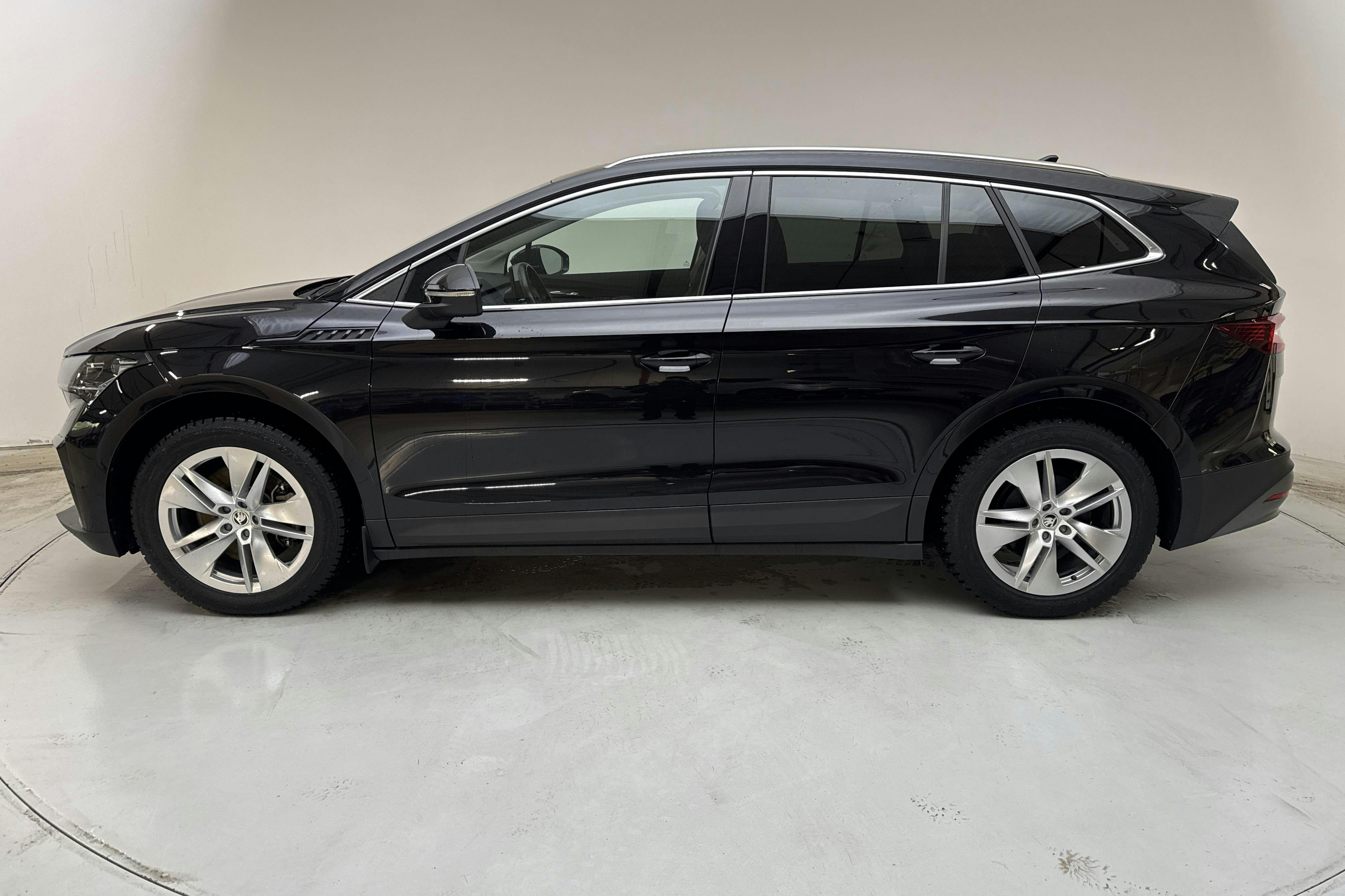 Presentationsfoto 2 av 17: Skoda Enyaq iV 85 82kWh (285hk) - 9 171 mil - Automat - svart - 2024