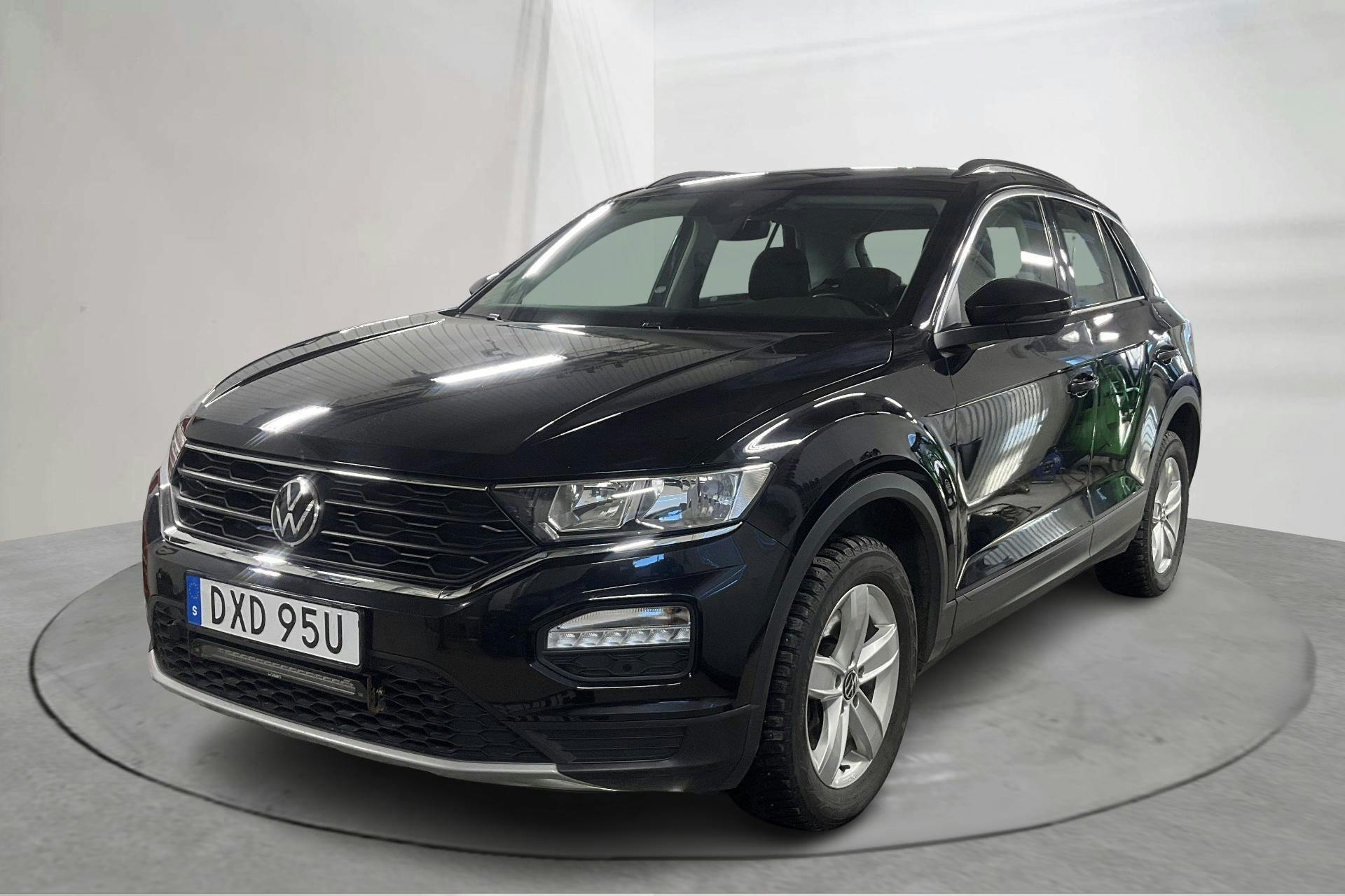Præsentationsfoto 1 af 14: VW T-Roc 2.0 TDI 4MOTION (150hk) - 148 100 kilometer - Salgsautomat - Sort - 2021