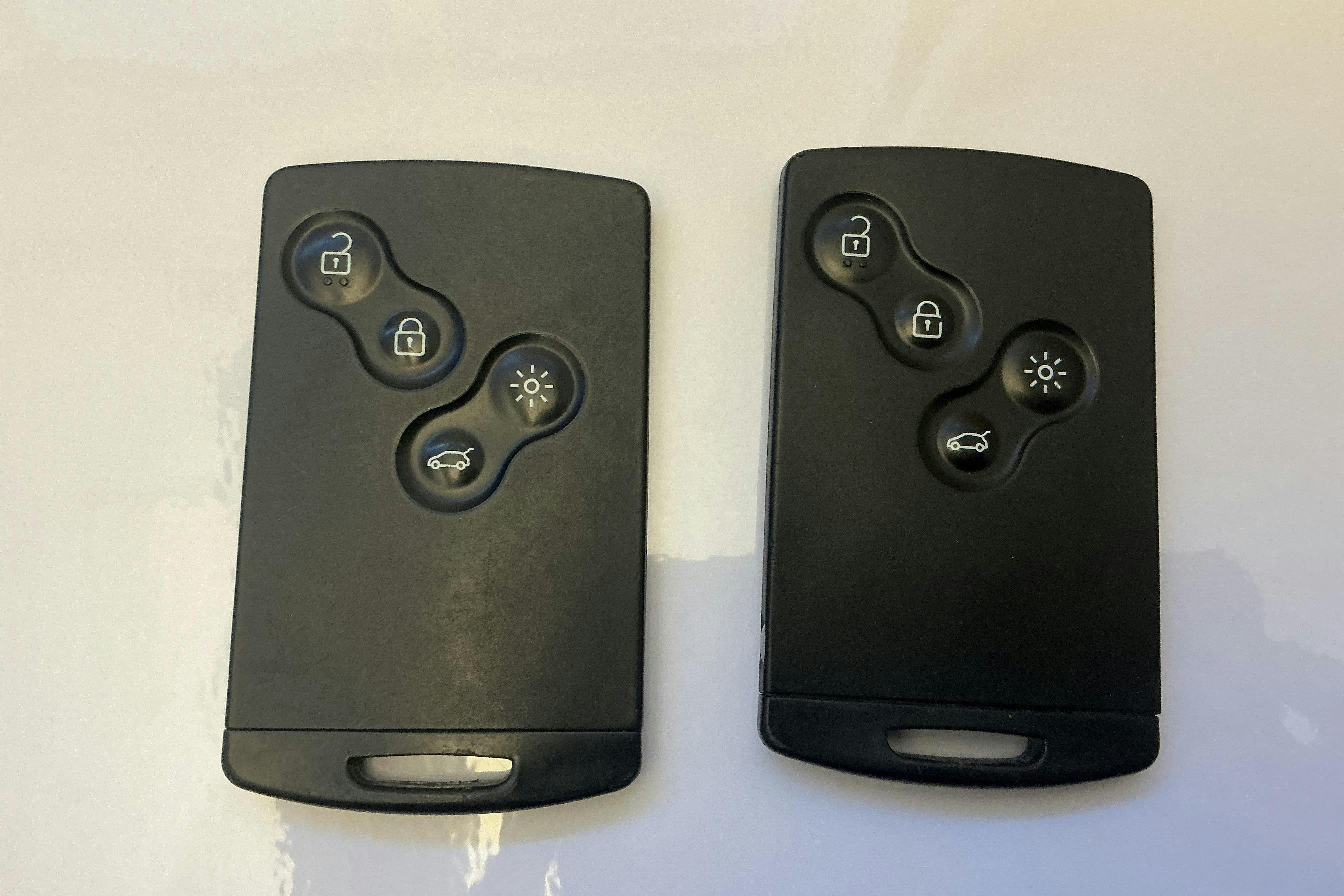 Præsentationsfoto 12 af 12: Renault Mégane Phas III 1.6 Eco2 Flex Fuel E85 Sports Tourer (110hk) - 55 310 kilometer - Manuel - Dark Blue - 2013