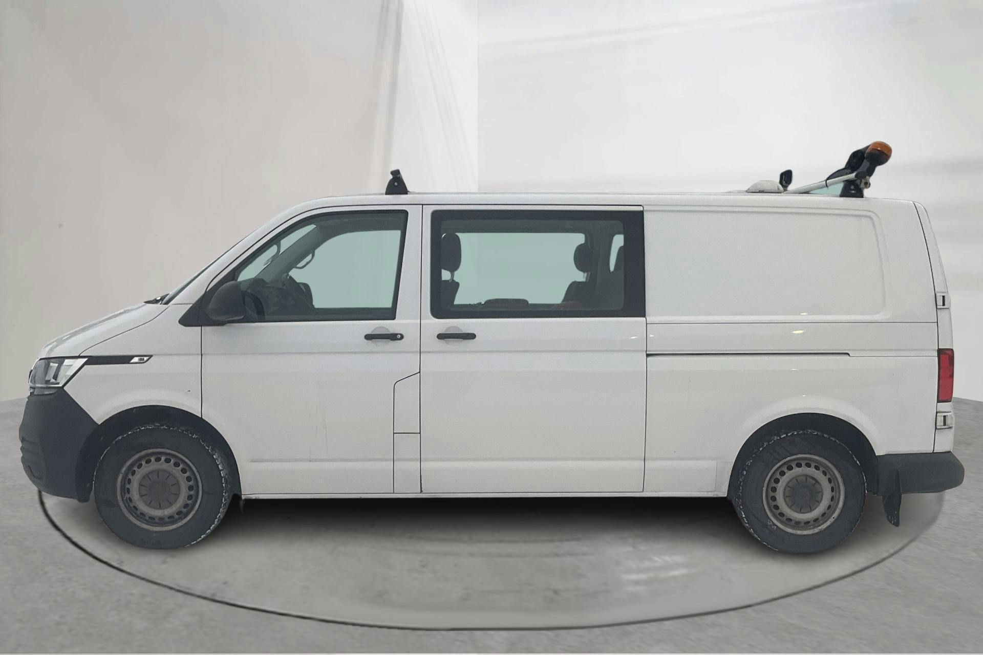 Præsentationsfoto 2 af 13: VW Transporter T6 2.0 TDI BMT Skåp 4MOTION (150hk) - 126 320 kilometer - Manuel - Hvid - 2020