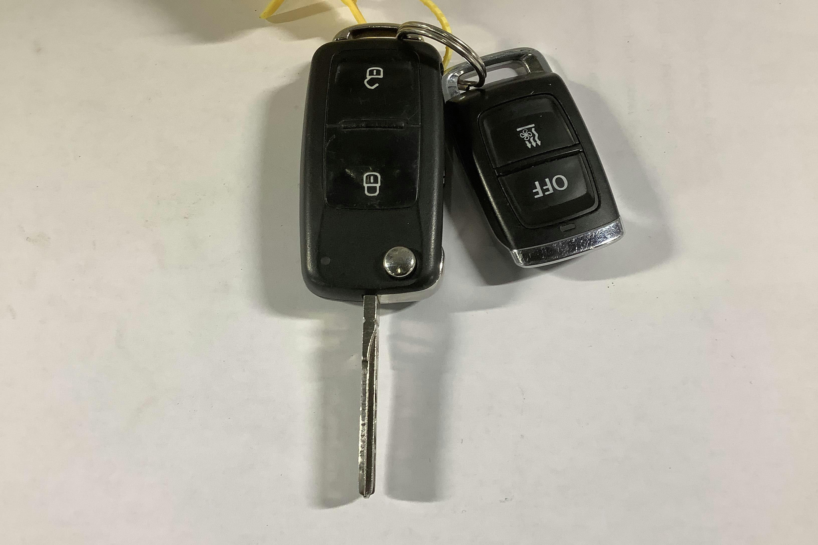 Presentation photo 14 of 14: VW Transporter T6 2.0 TDI BMT 4MOTION (150hk) - 267 250 km - Automatic - silver - 2019