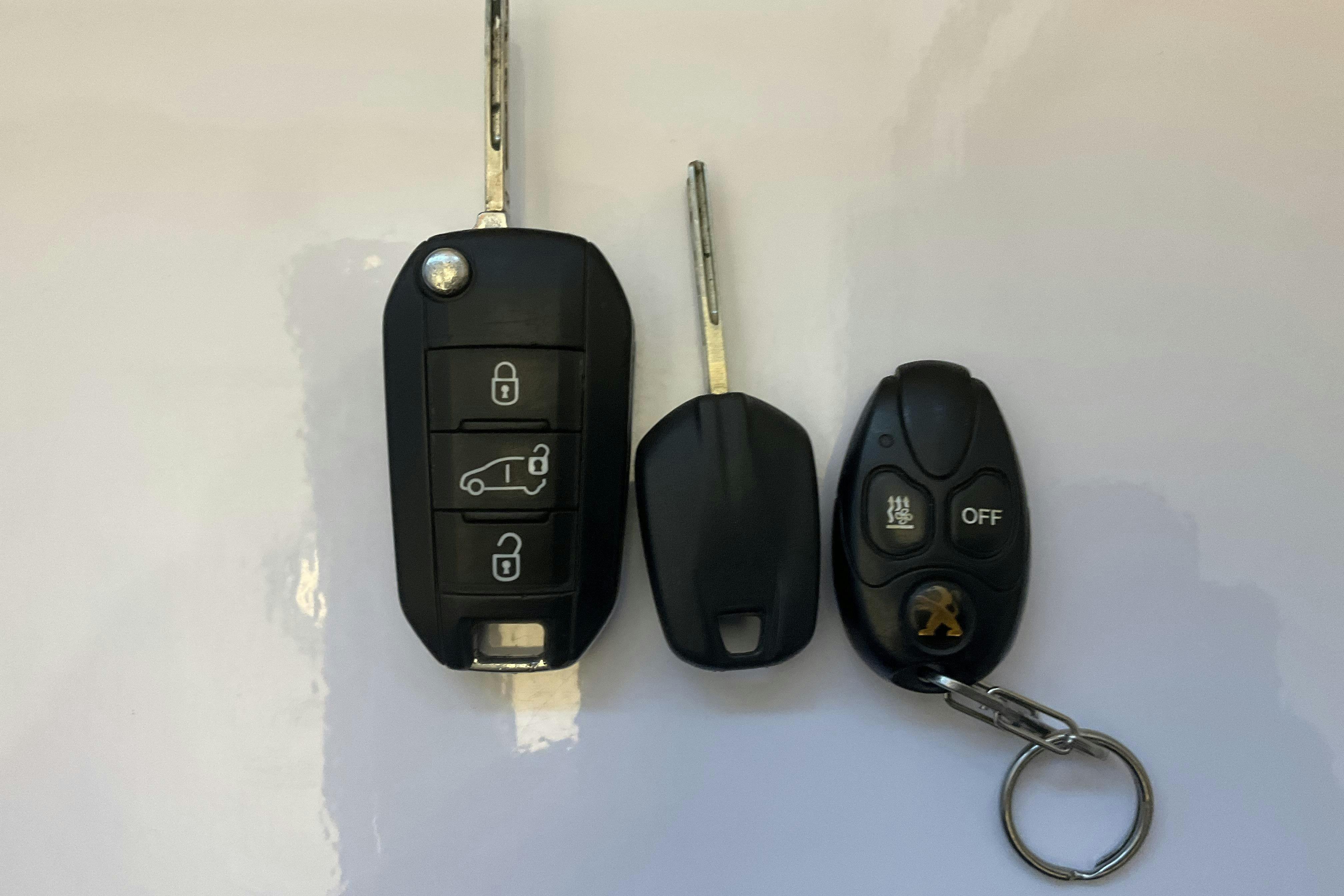 Presentation photo 12 of 12: Peugeot Expert BlueHDi Skåp (177hk) - 100 310 km - Automatic - white - 2017