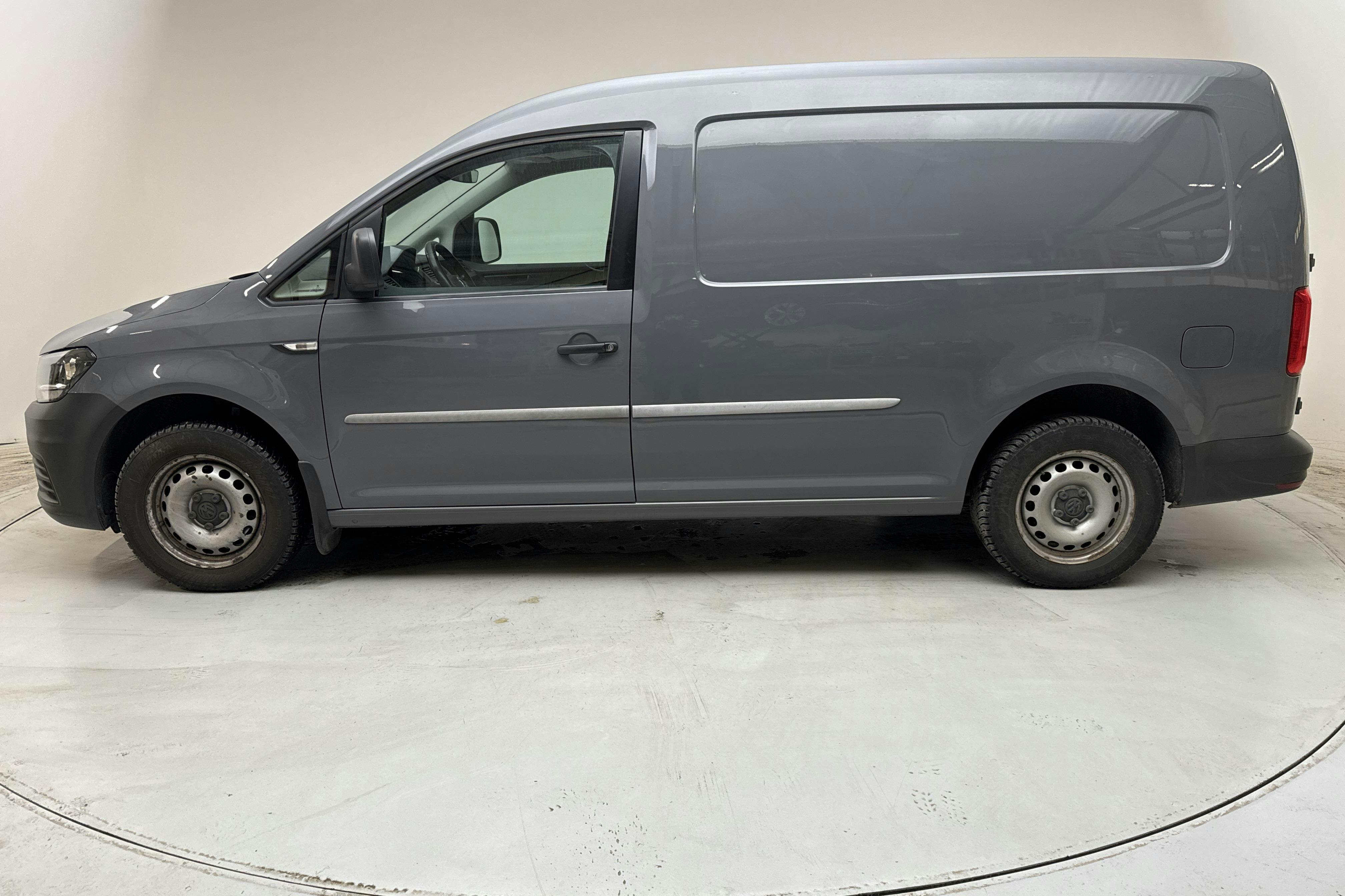 Præsentationsfoto 2 af 11: VW Caddy 1.4 TGI Maxi Skåp (110hk) - 145 470 kilometer - Salgsautomat - Light Grey - 2018
