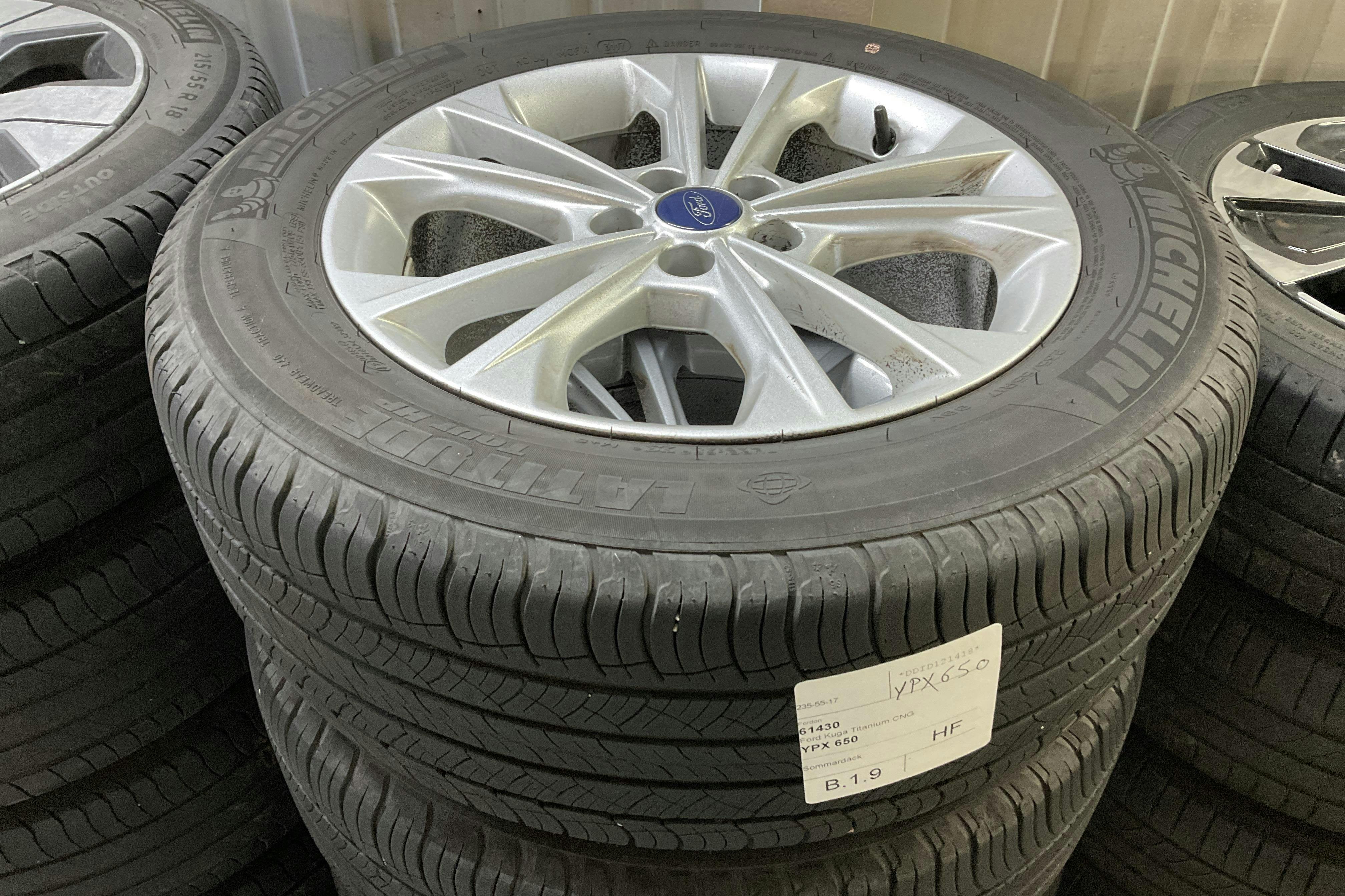 Præsentationsfoto 13 af 13: Ford Kuga 1.5 EcoBoost AWD (180hk) - 36 100 kilometer - Salgsautomat - Hvid - 2018