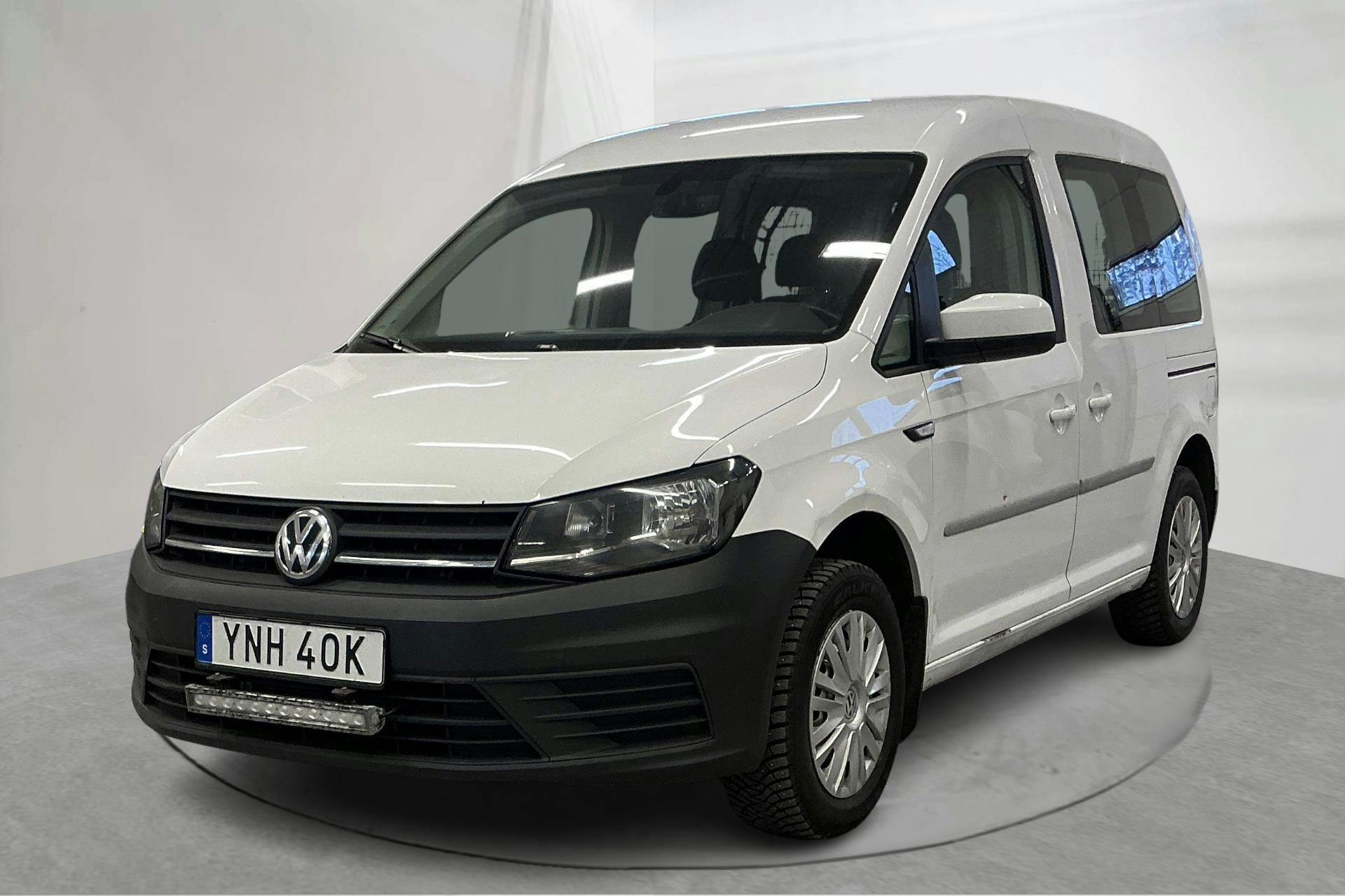 Presentation photo 1 of 17: VW Caddy 2.0 TDI Skåp (102hk) - 225 860 km - Manual - white - 2020