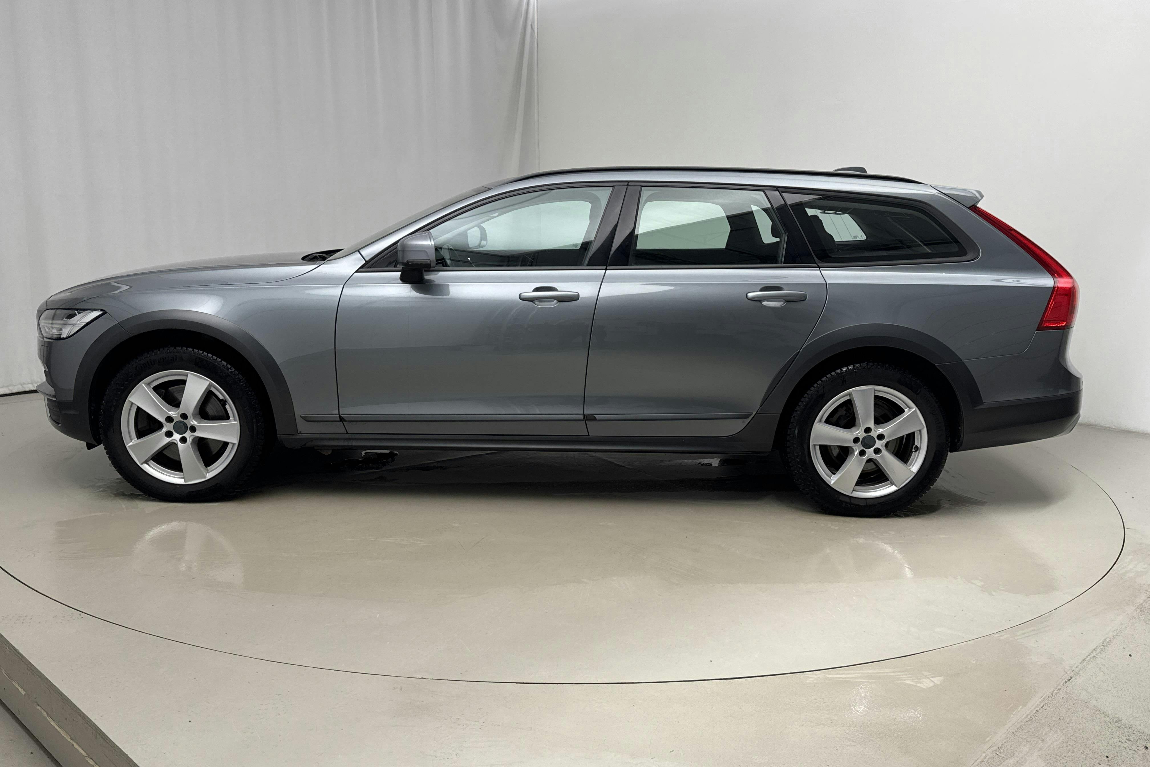 Presentation photo 2 of 16: Volvo V90 D4 Cross Country AWD (190hk) - 124 560 km - Automatic - gray - 2018