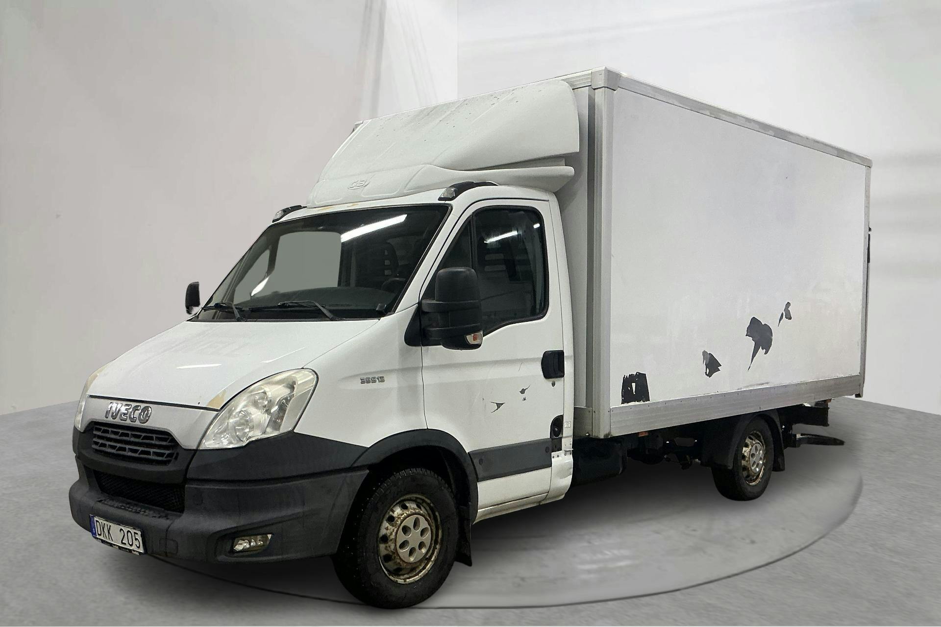 Presentation photo 1 of 16: Iveco Daily 35 2.3 HPT (126hk) - 111 270 km - Manual - white - 2012