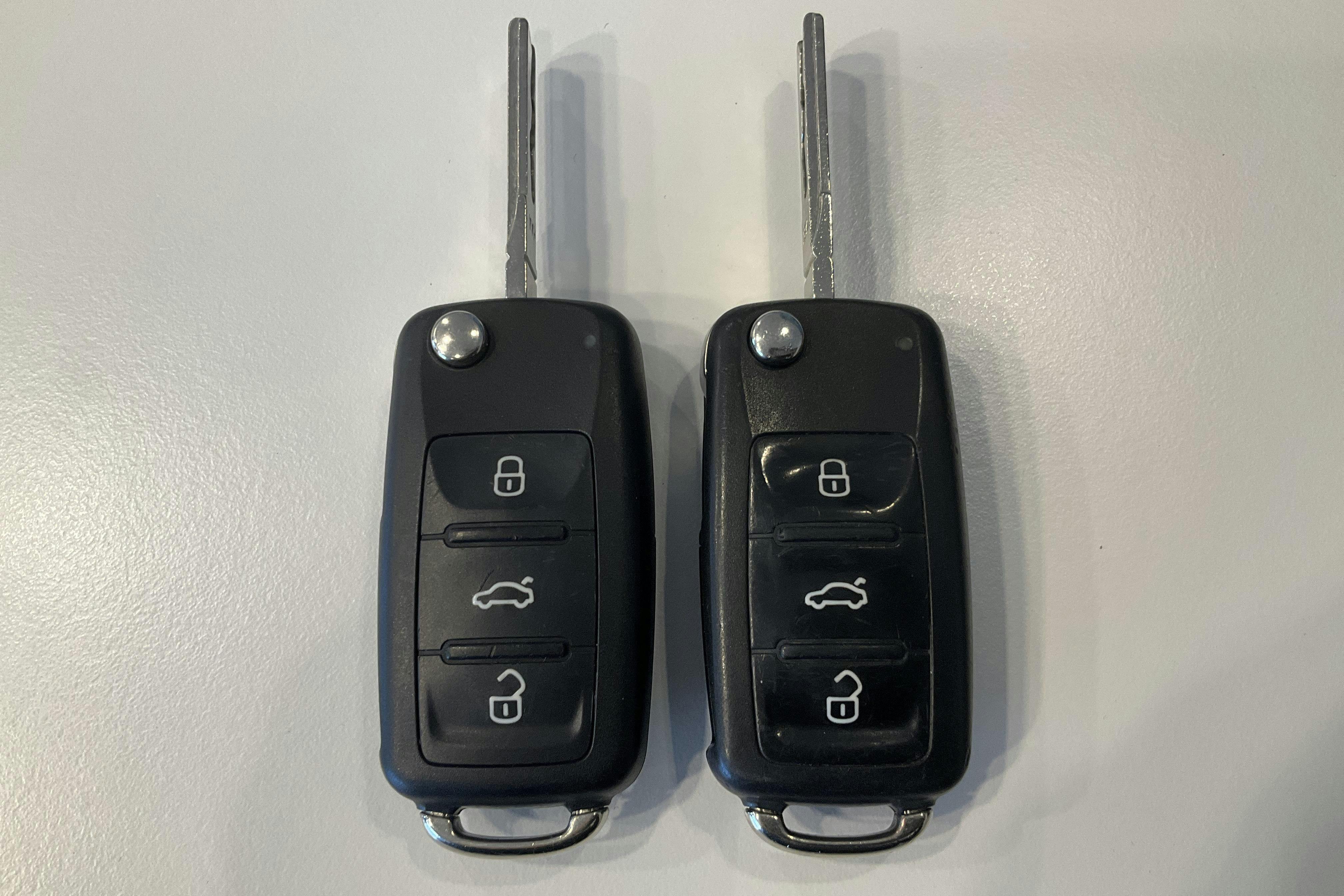 Presentationsfoto 17 av 17: VW up! 1.0 5dr (75hk) - 11 886 mil - Manuell - röd - 2016