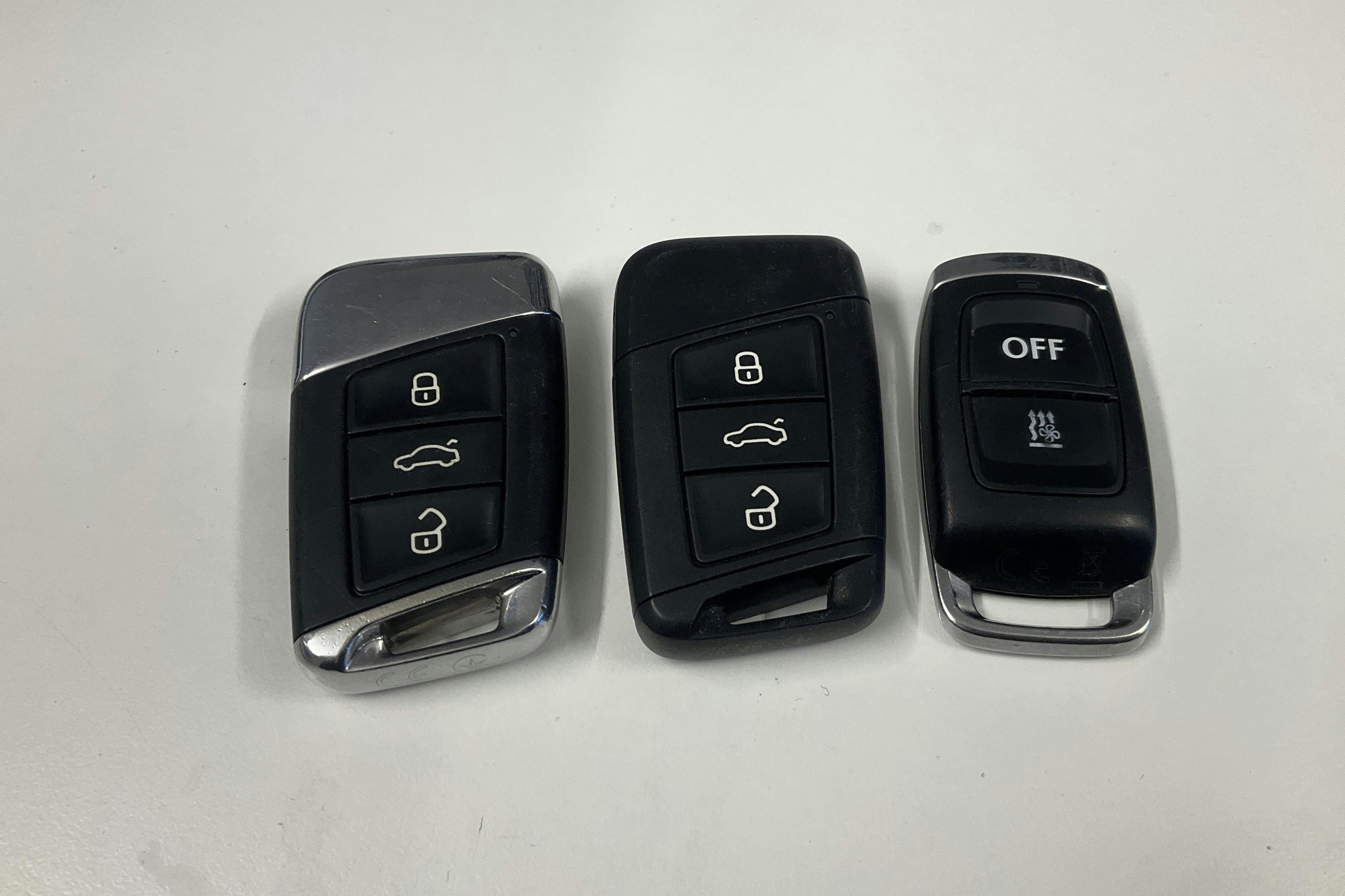 Presentation photo 20 of 20: Skoda Superb 1.4 TSI PHEV Kombi (218hk) - 105 540 km - Automatic - white - 2021