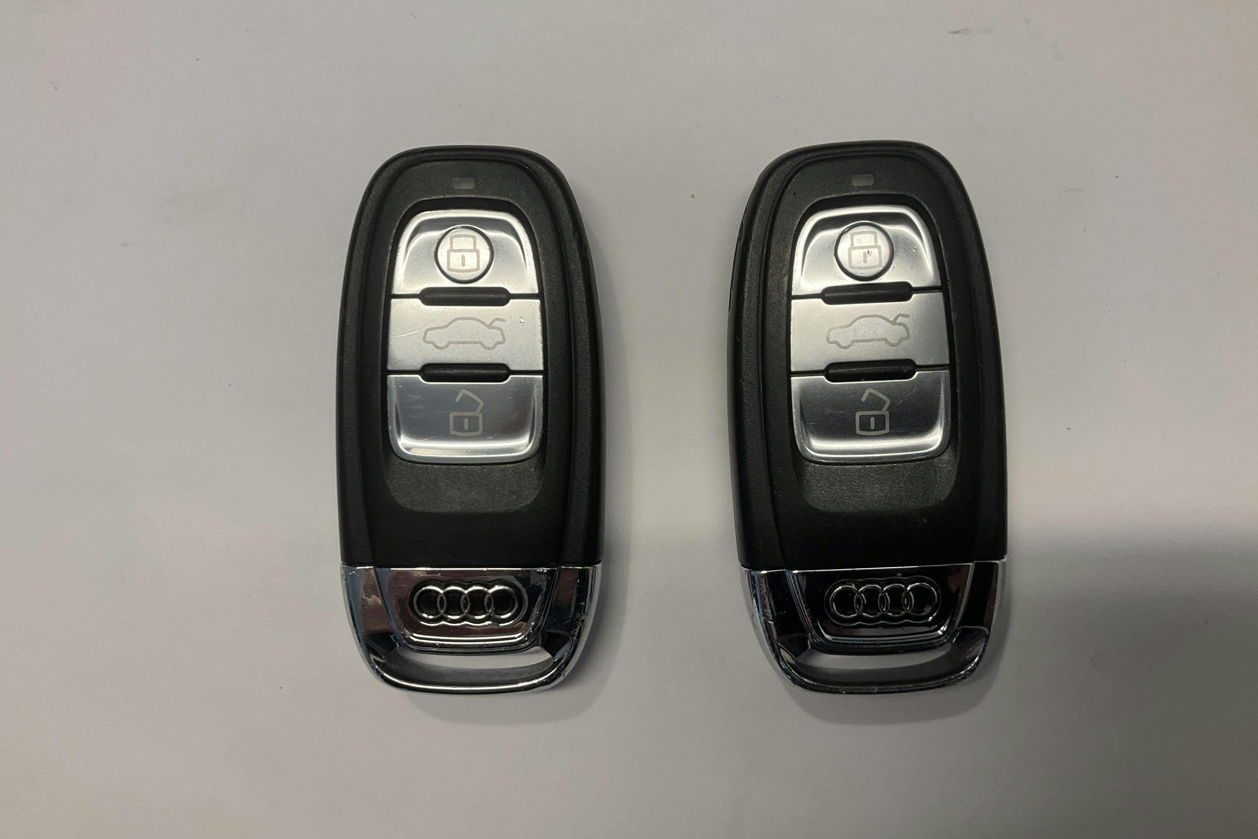 Præsentationsfoto 12 af 12: Audi A4 1.8 TFSI Avant (170hk) - 150 500 kilometer - Manuel - Hvid - 2014