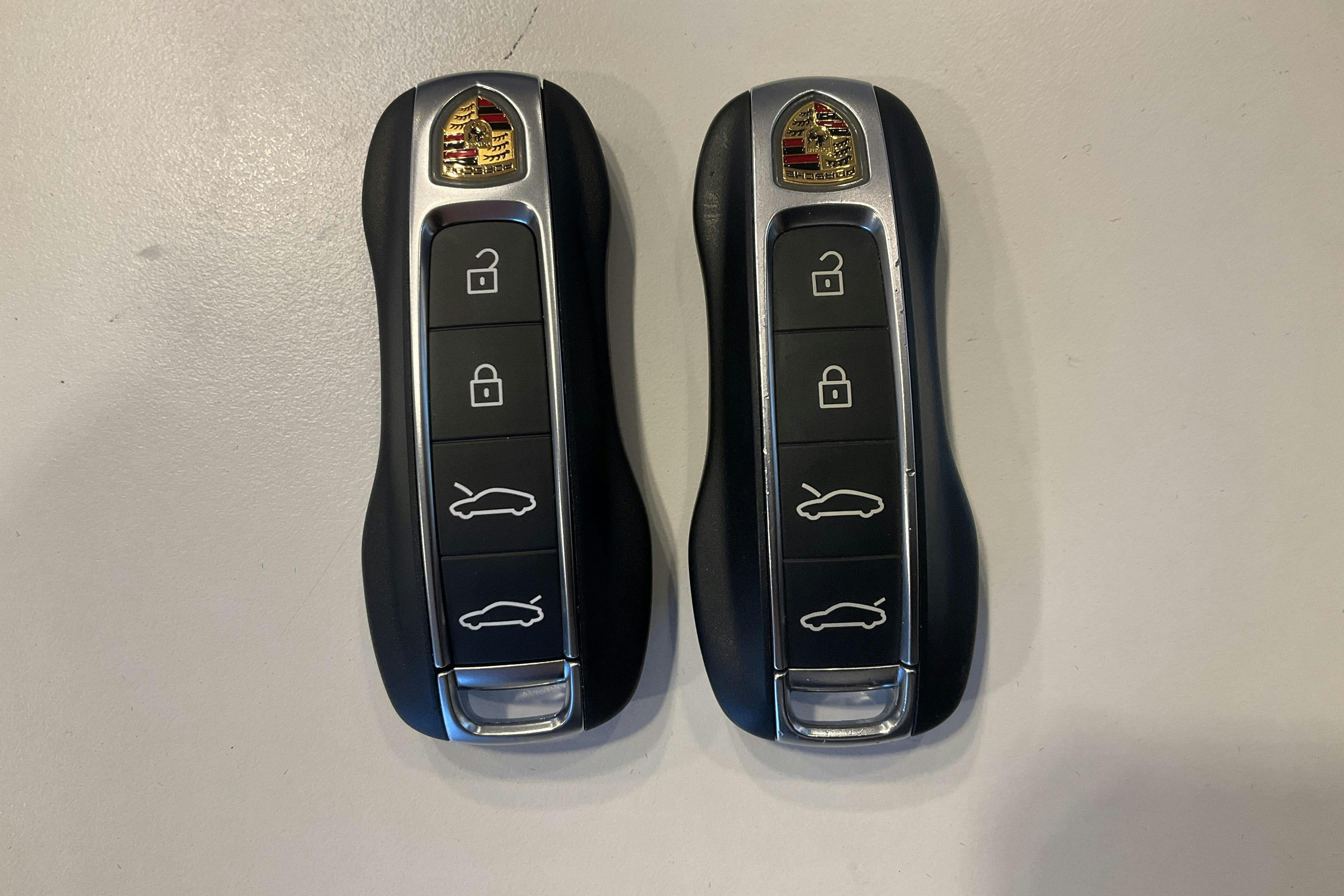 Presentationsfoto 30 av 30: Porsche Taycan 4S Cross Turismo (530hk) - 3 428 mil - Automat - svart - 2022