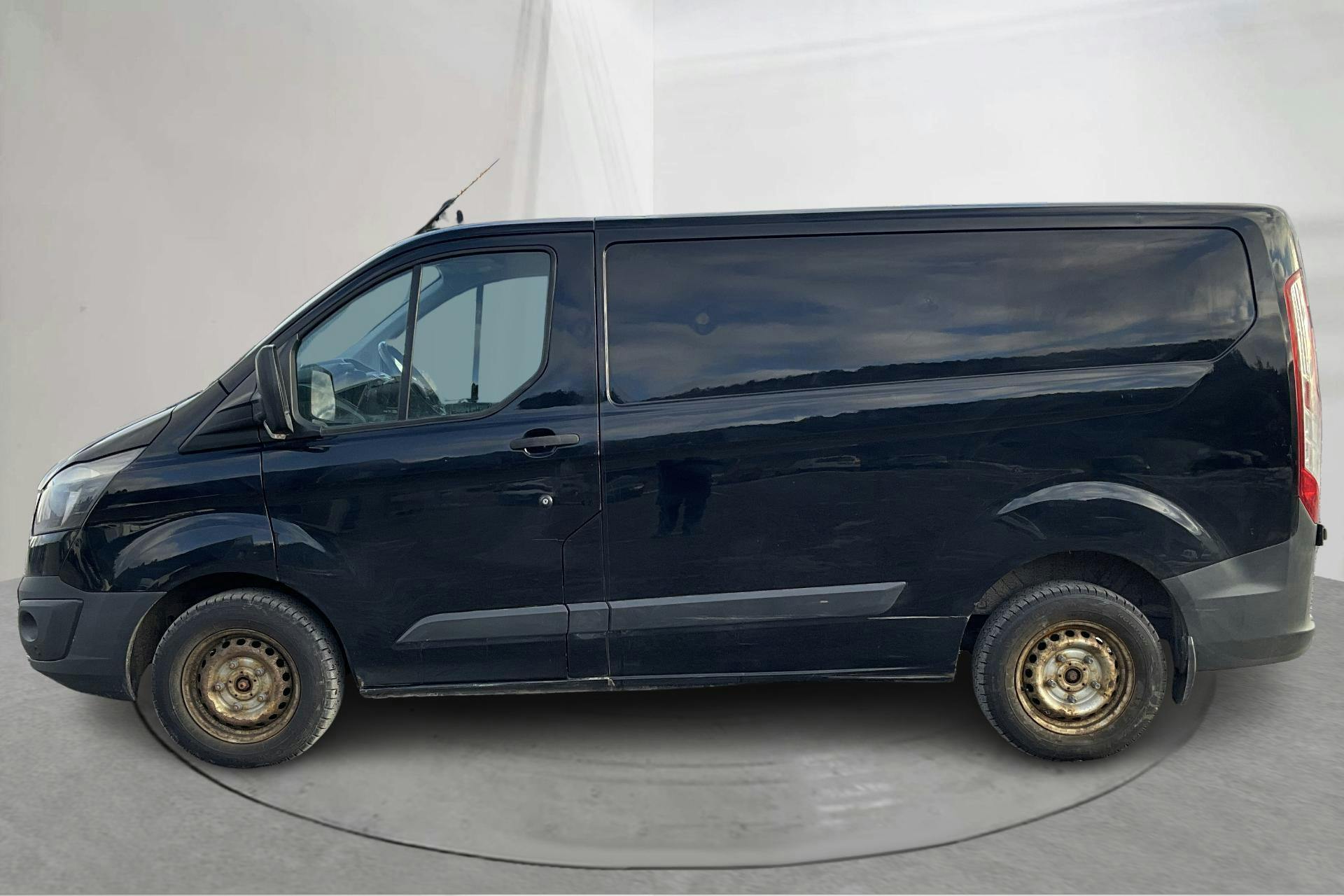 Presentationsfoto 2 av 11: Ford Transit Custom 270 (100hk) - 26 061 mil - Manuell - svart - 2016