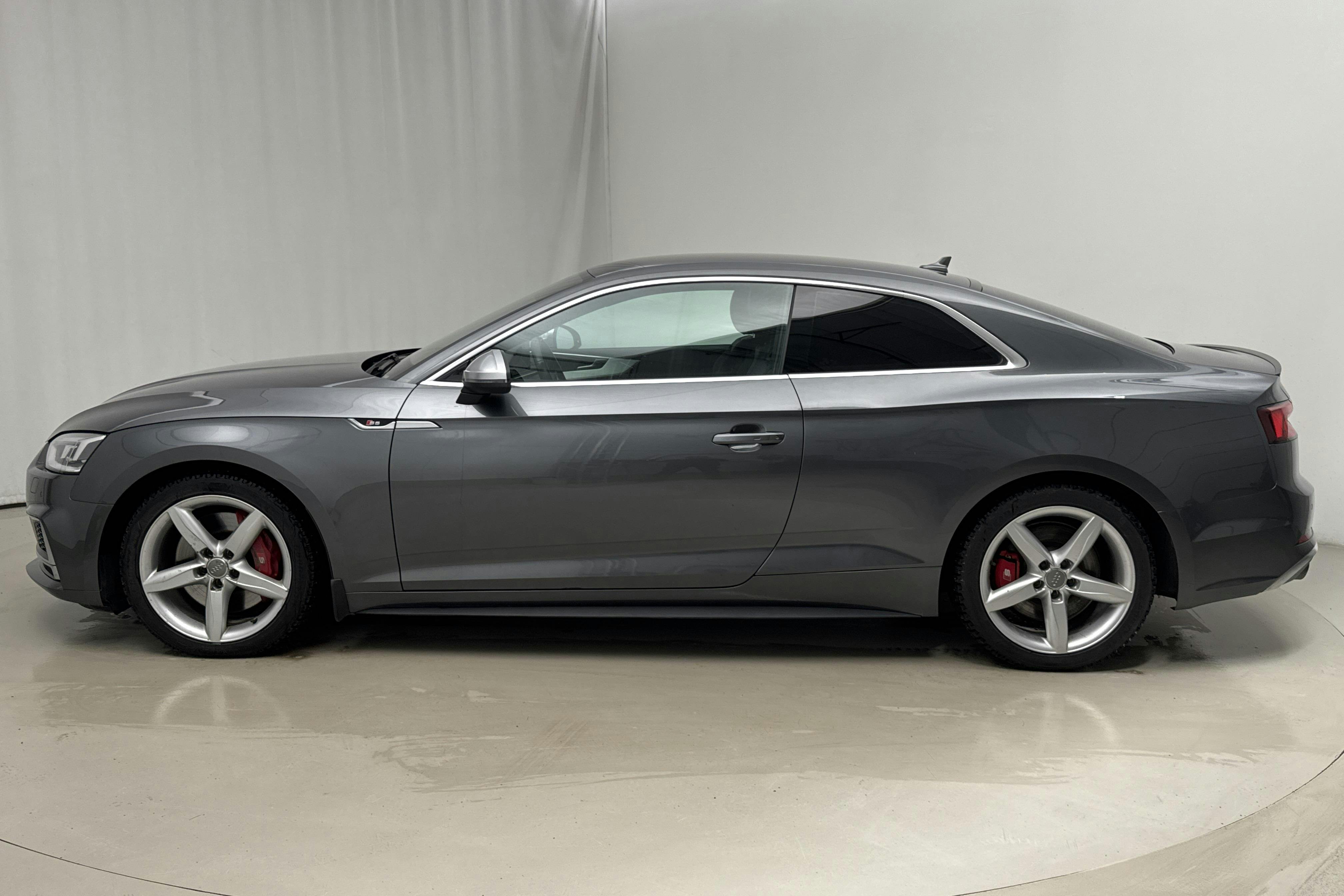 Præsentationsfoto 2 af 16: Audi S5 Coupé 3.0 TFSI Coupé quattro (354hk) - 158 090 kilometer - Salgsautomat - grå - 2018
