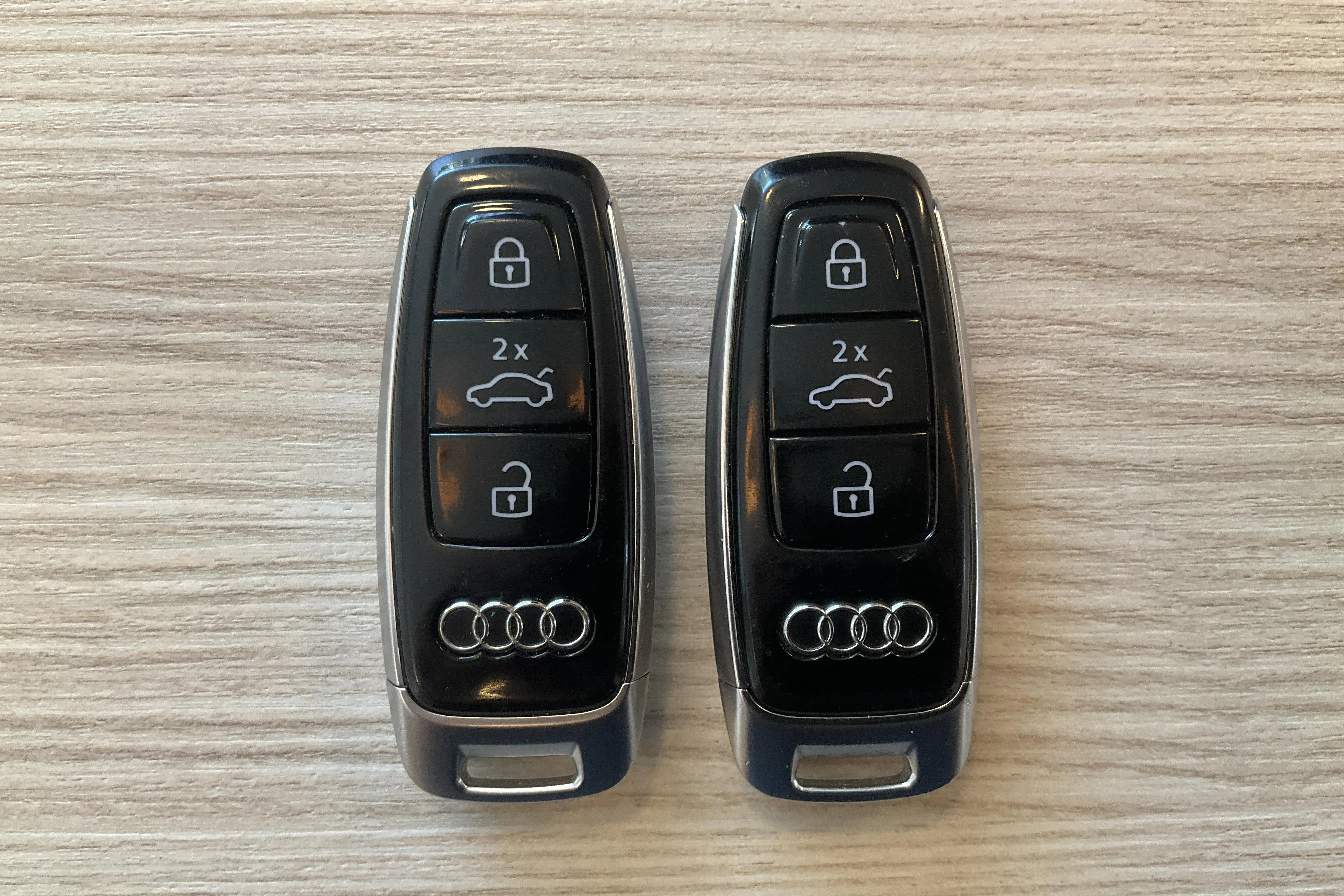 Presentationsfoto 16 av 16: Audi e-tron S quattro 95kWh (503hk) - 14 067 mil - Automat - svart - 2022