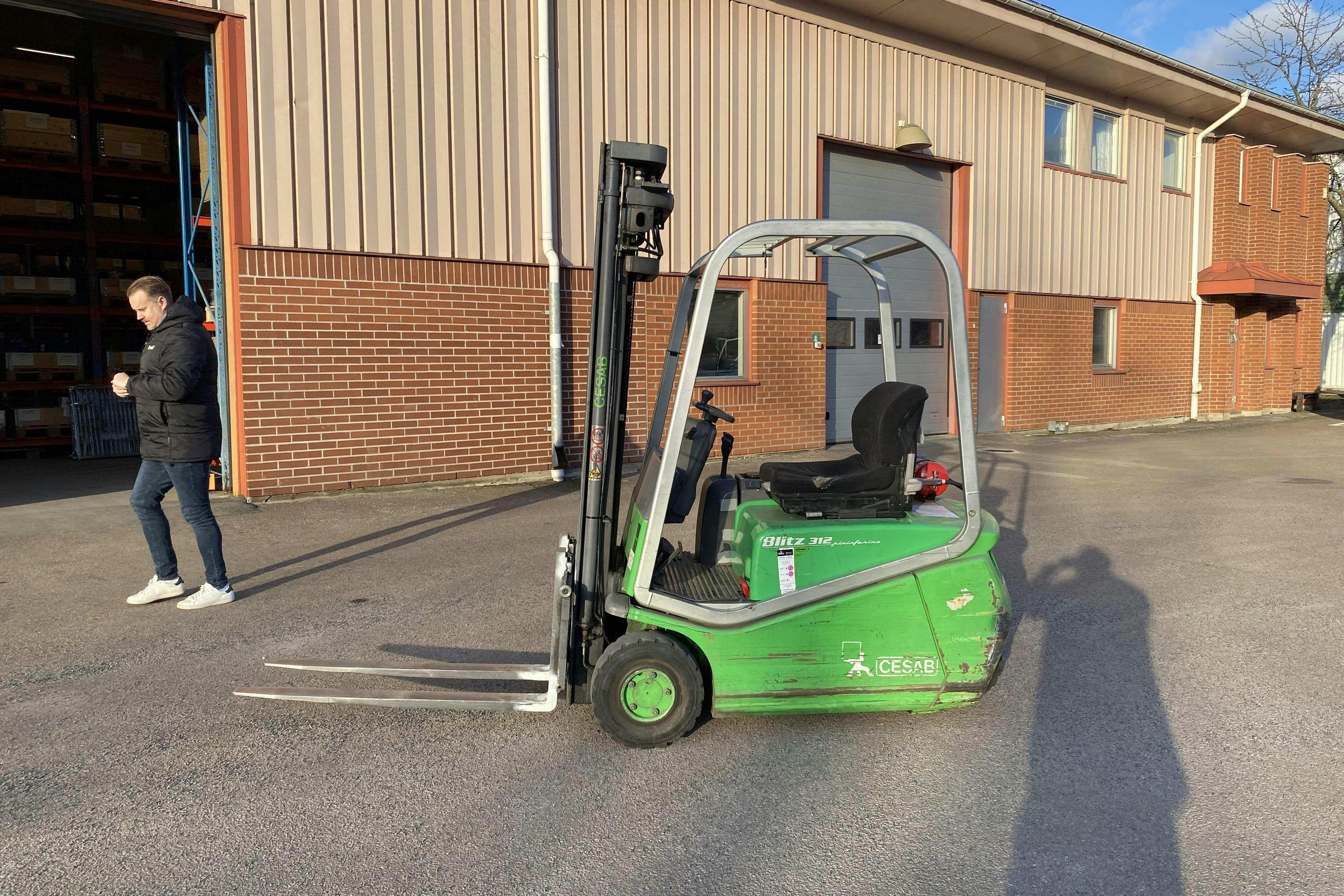 Presentation photo 2 of 24: CESAB Blitz 312 - 0 km - 1996