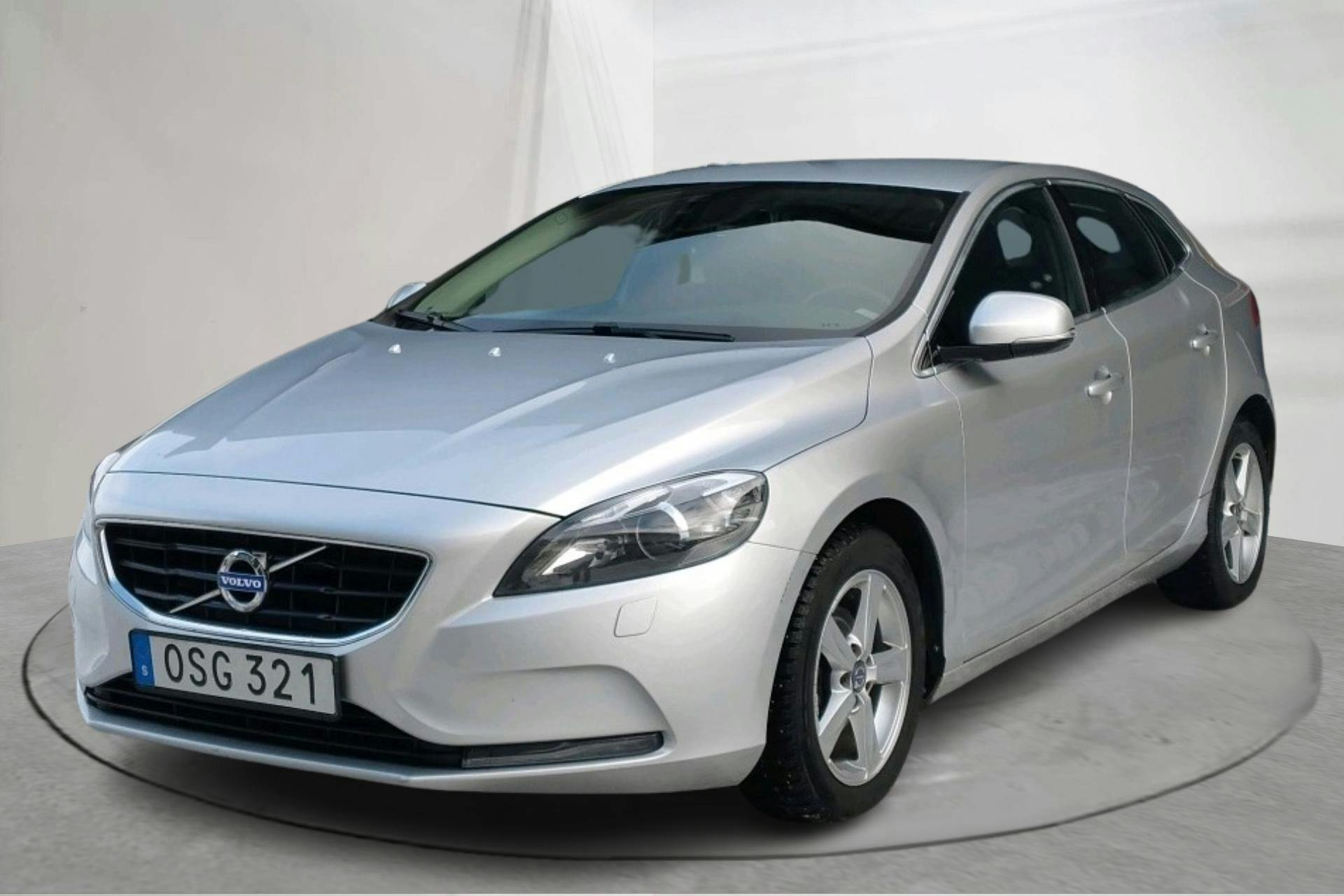 Præsentationsfoto 1 af 13: Volvo V40 D2 (115hk) - 159 870 kilometer - Manuel - Sølv - 2015