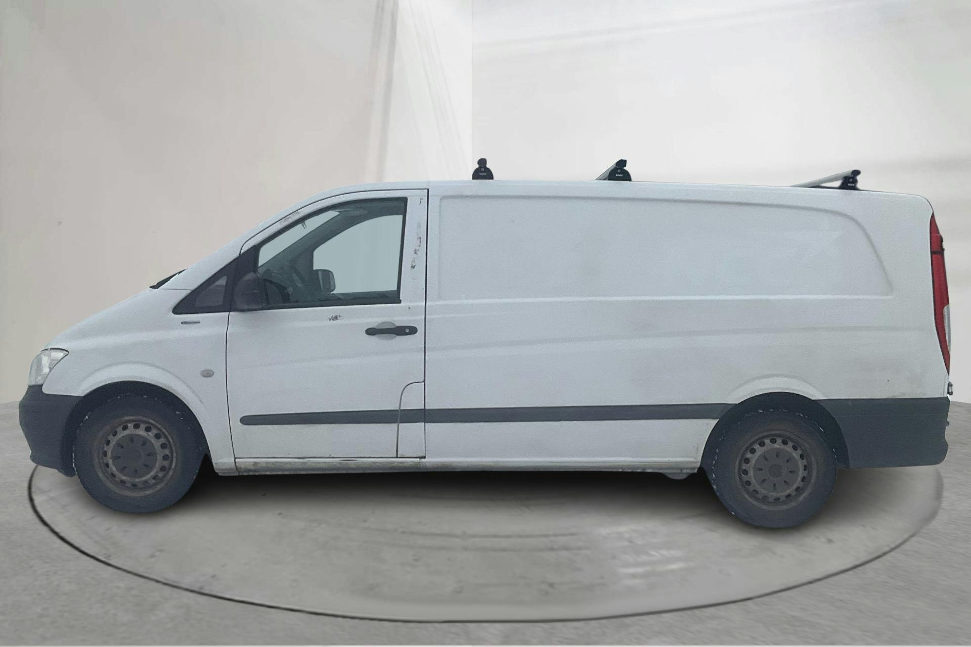 Presentationsfoto 2 av 12: Mercedes Vito 113 CDI W639 (136hk) - 14 915 mil - Manuell - vit - 2013