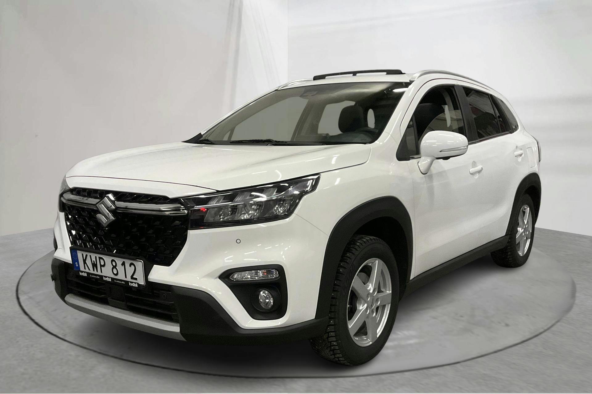 Presentationsfoto 1 av 18: Suzuki S-Cross 1.4 Hybrid 4x4 (126hk) - 4 992 mil - Automat - vit - 2022