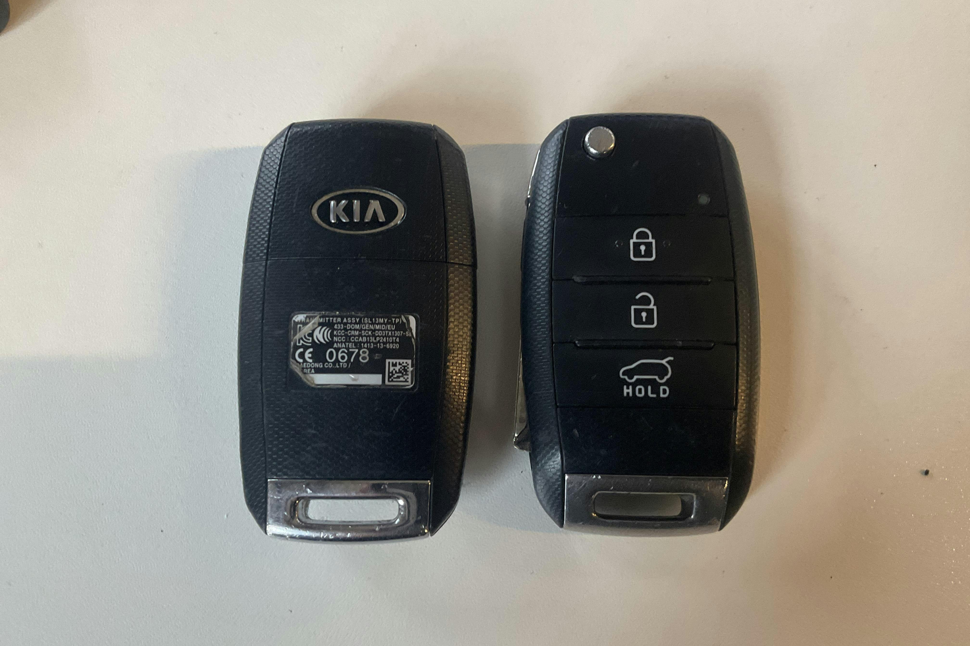 Præsentationsfoto 15 af 15: KIA Sportage 2.0 CRDi AWD (184hk) - 198 090 kilometer - Salgsautomat - Blå farve - 2014