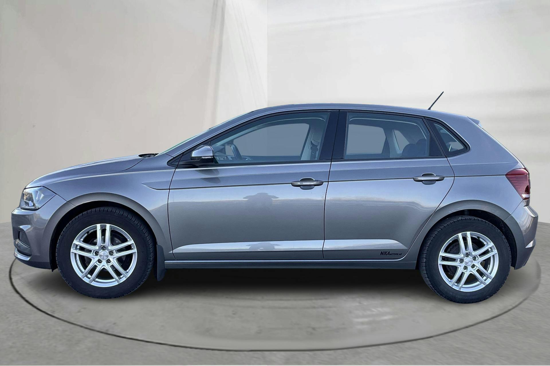 Præsentationsfoto 2 af 14: VW Polo 1.0 TSI 5dr (95hk) - 69 450 kilometer - Manuel - Dark Grey - 2020