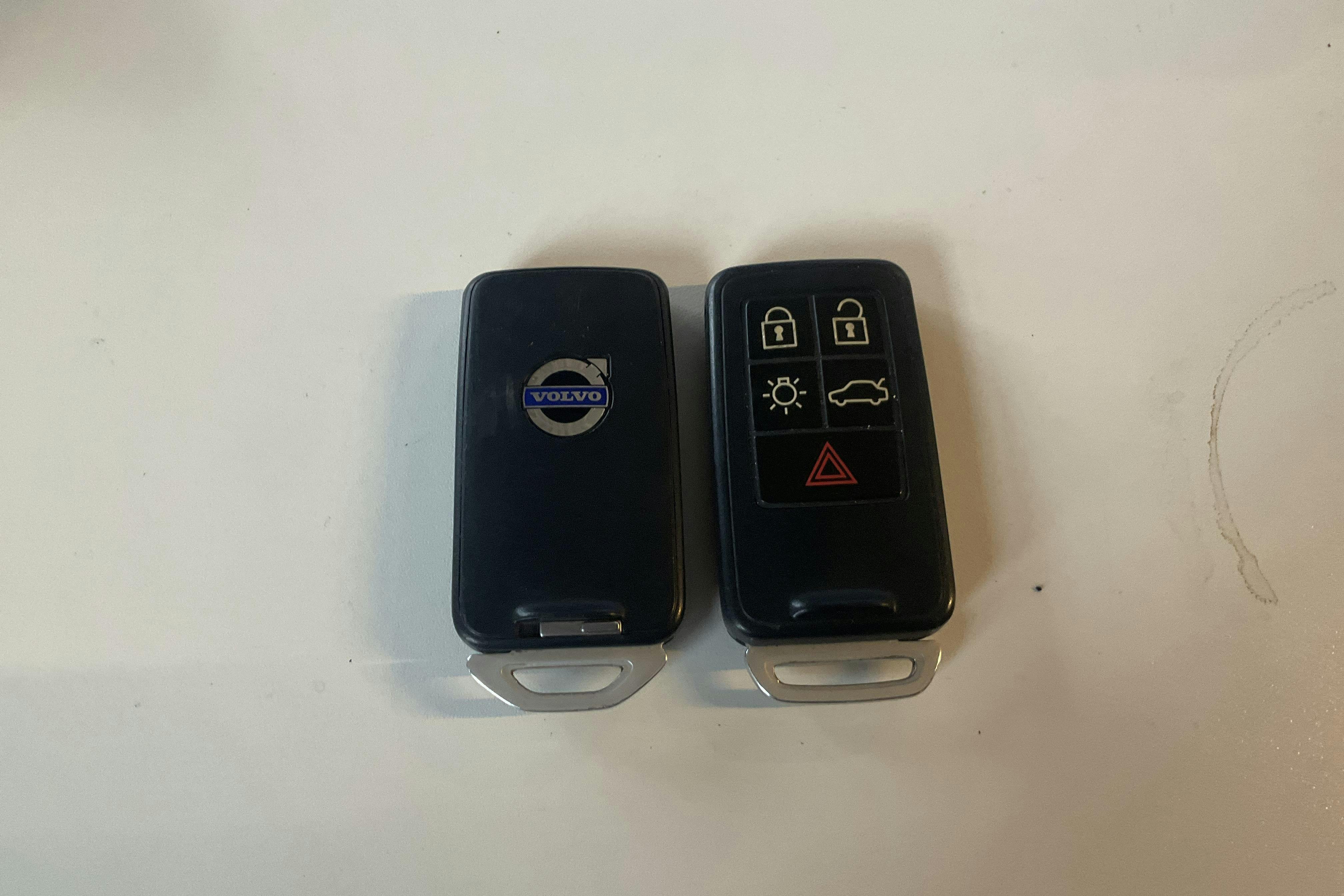 Præsentationsfoto 14 af 14: Volvo XC60 D4 2WD (163hk) - 245 650 kilometer - Manuel - Hvid - 2013