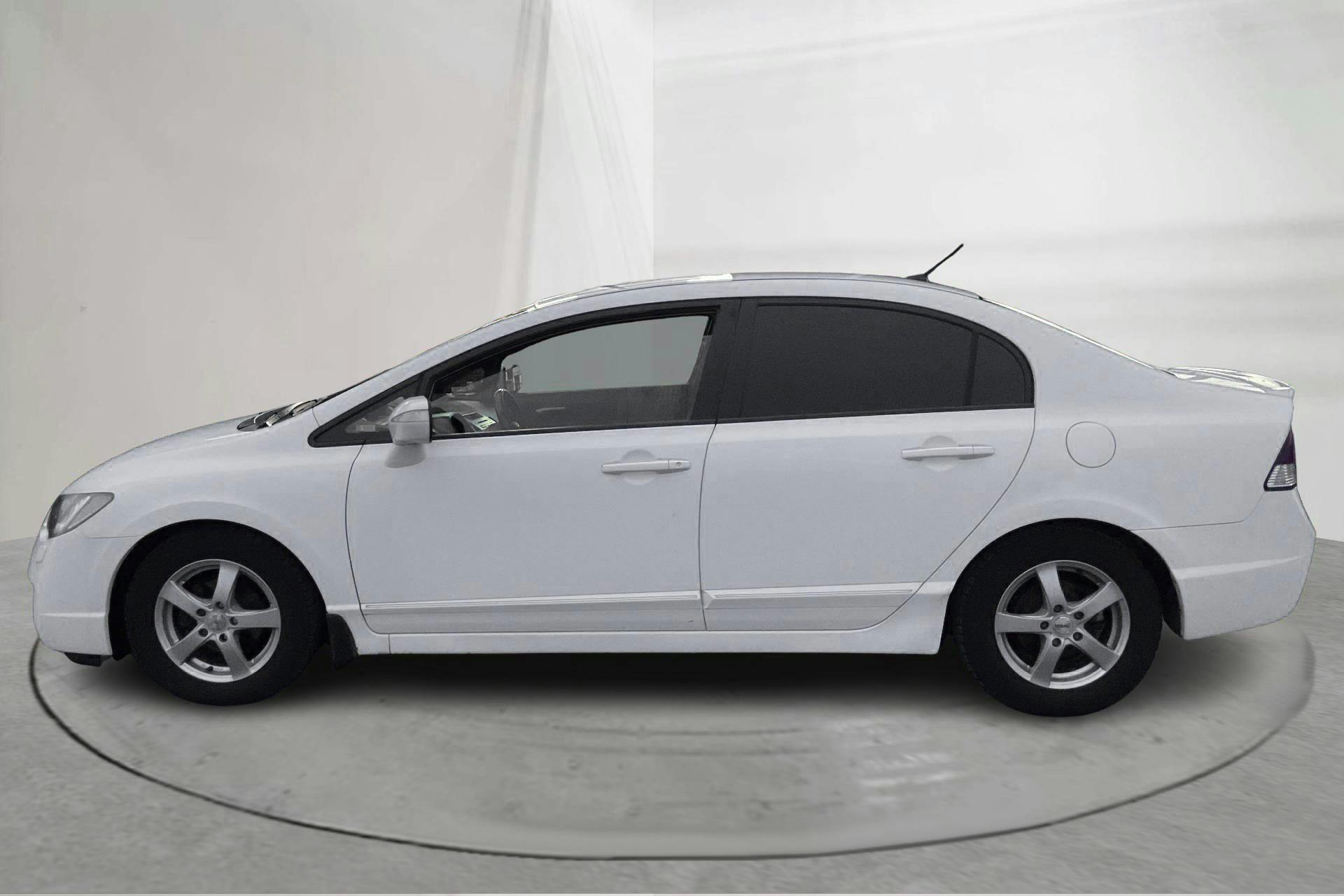 Presentation photo 2 of 13: Honda Civic 1.3 Hybrid (95hk) - 155 980 km - Automatic - white - 2007