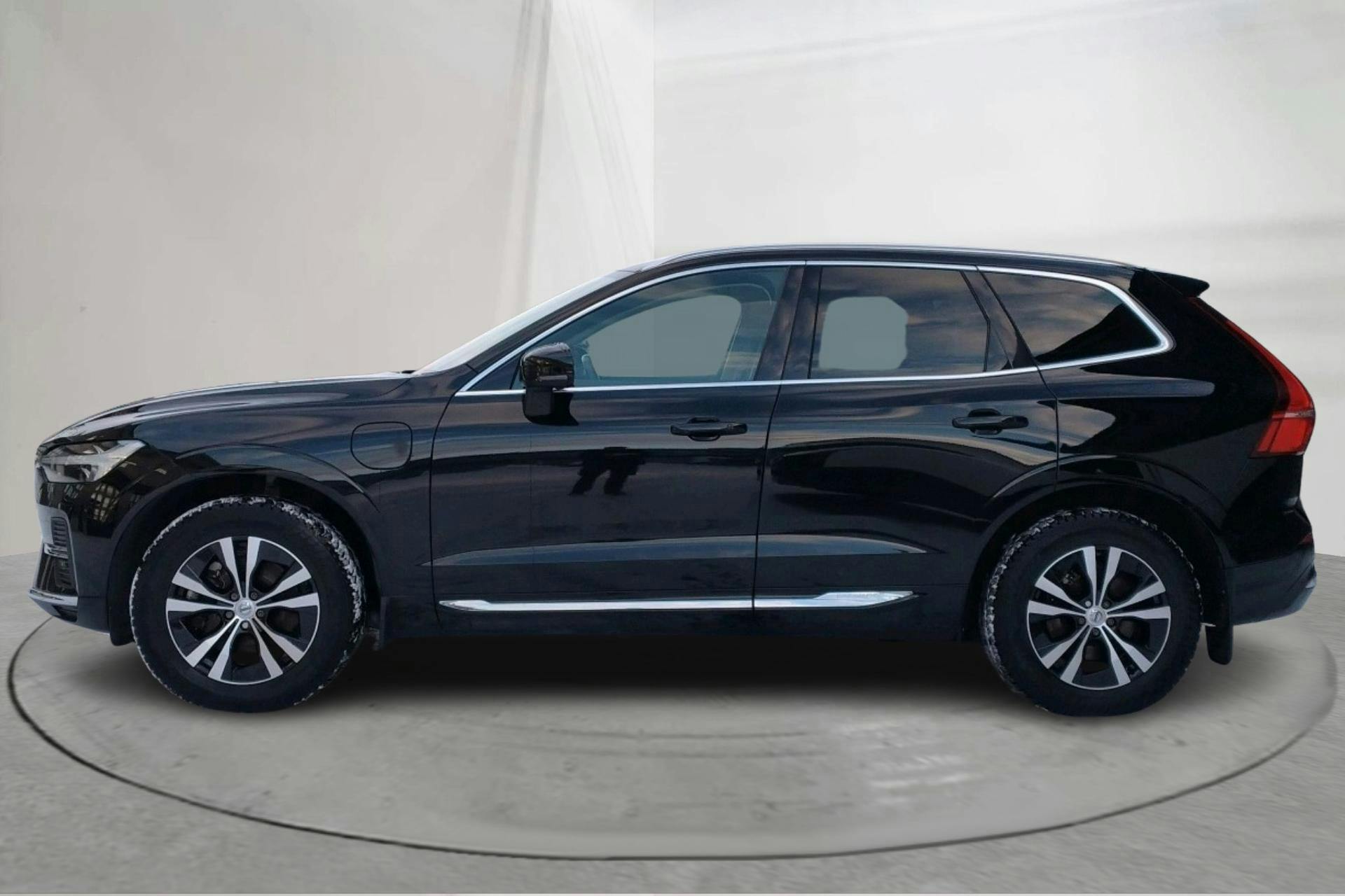 Presentationsfoto 2 av 17: Volvo XC60 T6 AWD Recharge (350hk) - 10 623 mil - Automat - svart - 2022