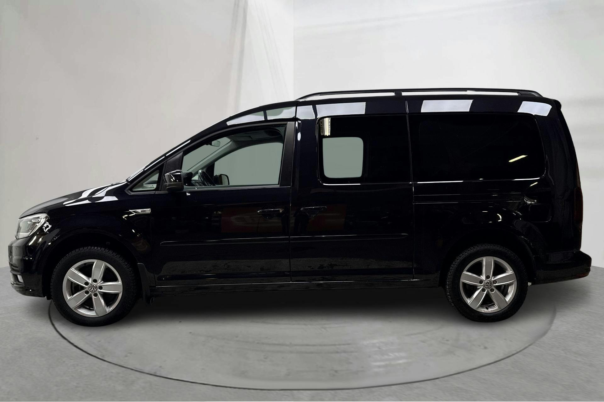 Presentationsfoto 2 av 15: VW Caddy Maxi Life 1.4 TGI (110hk) - 1 814 mil - Automat - svart - 2019