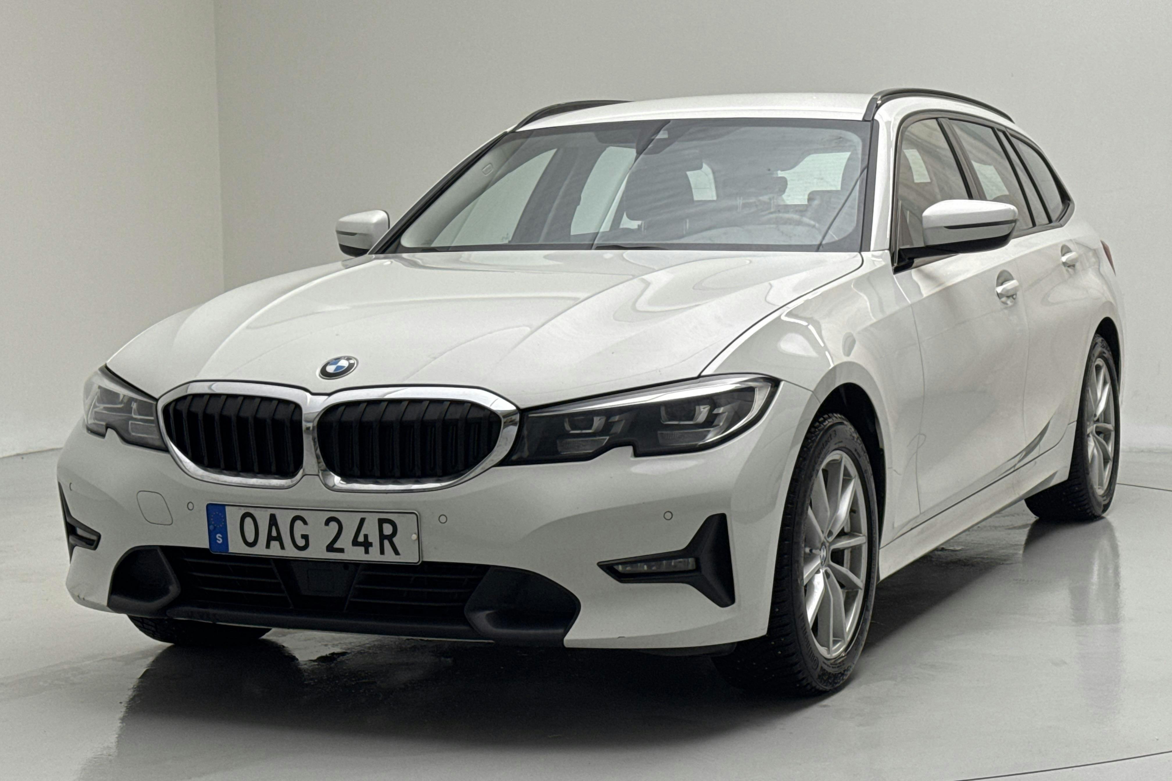 Presentation photo 1 of 15: BMW 320d xDrive Touring, G21 (190hk) - 116 950 km - Automatic - white - 2020
