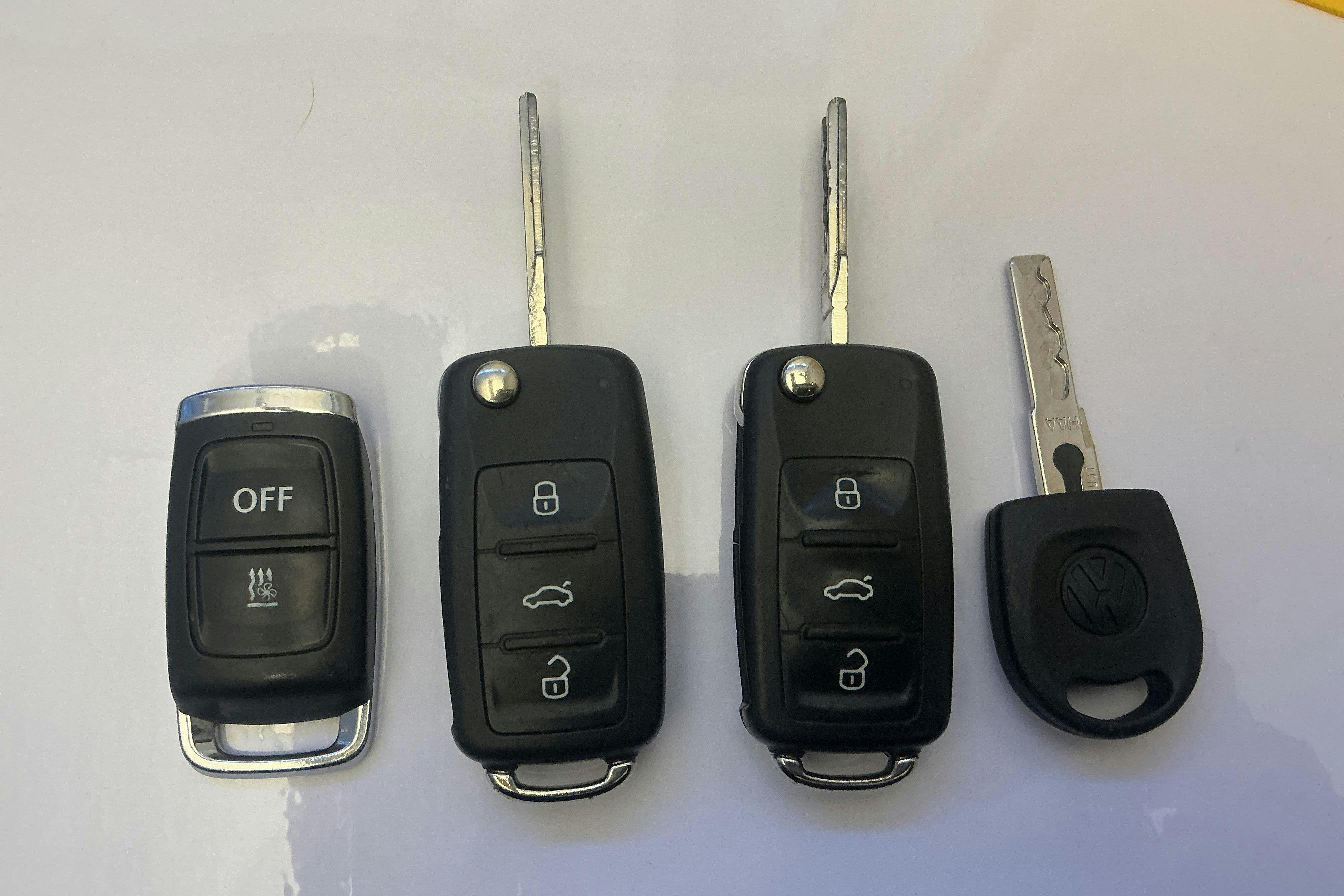 Zdjęcie prezentacyjne 13 z 13: VW Transporter Kombi T6 2.0 TDI BMT  4MOTION (150hk) - 43 120 km - Automatyczna - biały - 2019